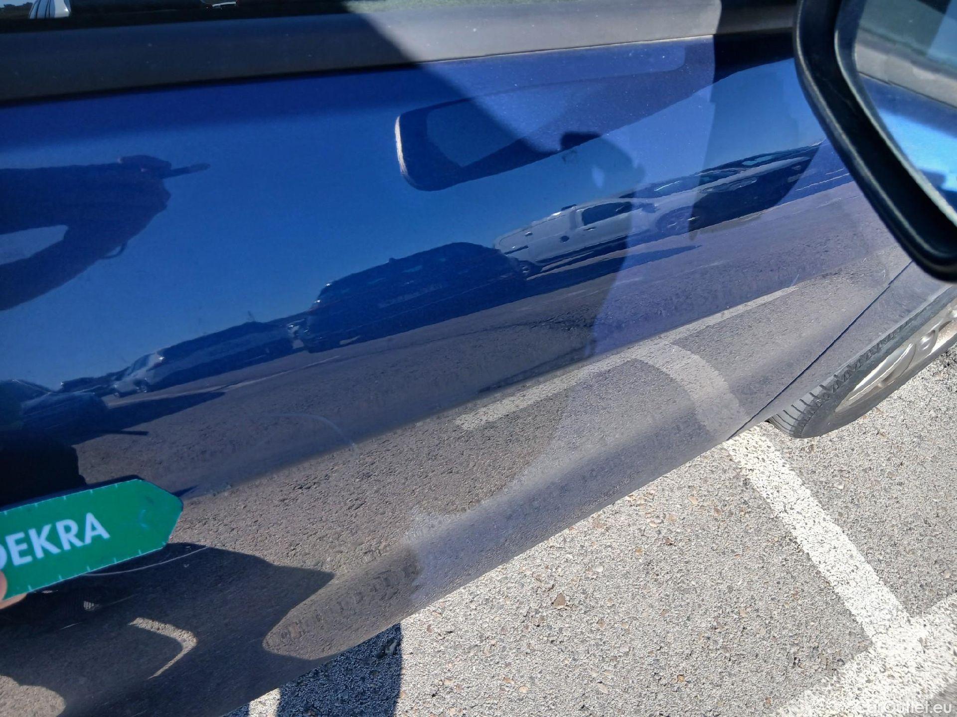  Bmw  Serie 1 BMW  / 2019 / 5P / berlina con portón 116d Business #15