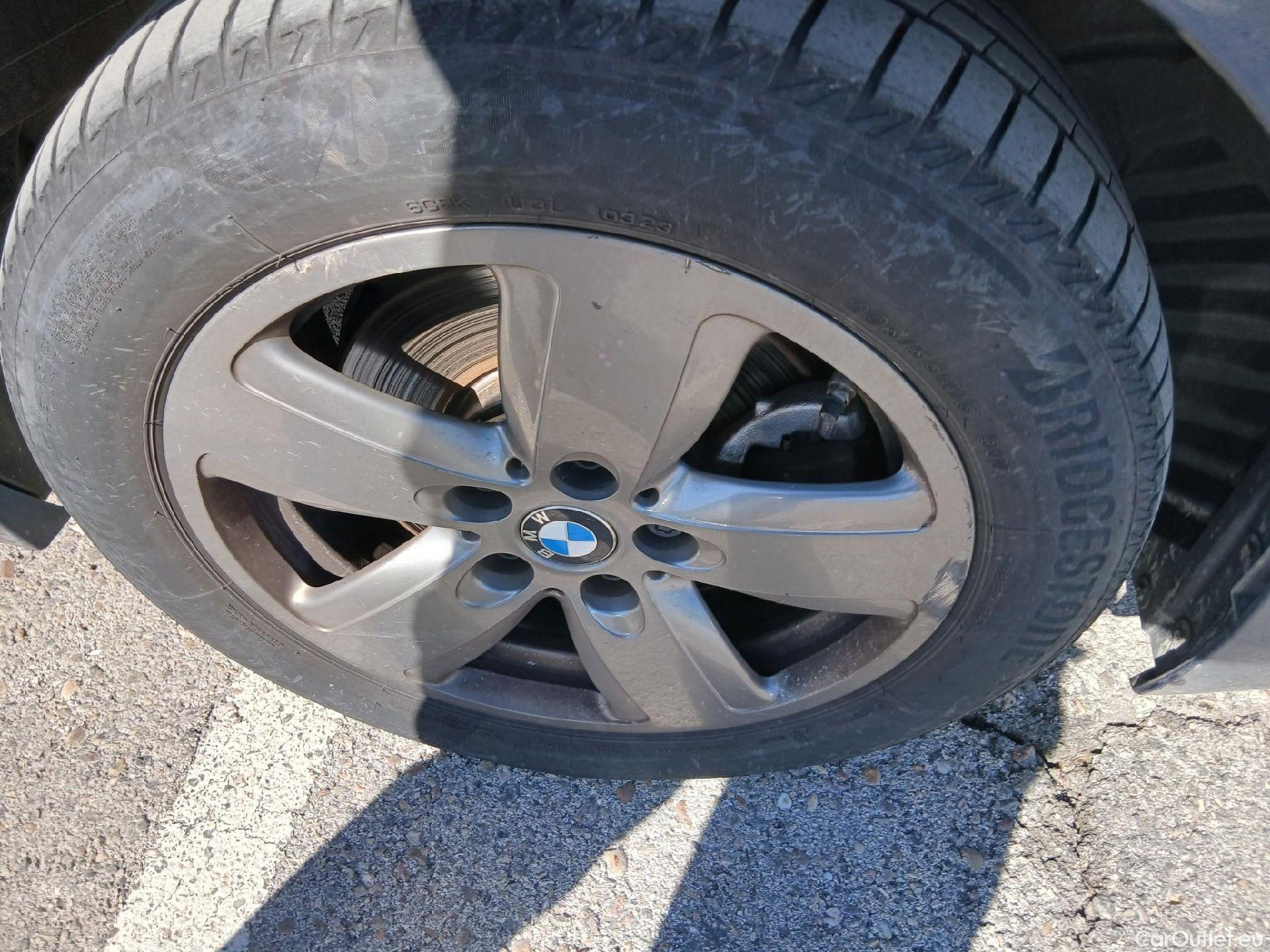  Bmw  Serie 1 BMW  / 2019 / 5P / berlina con portón 116d Business #4