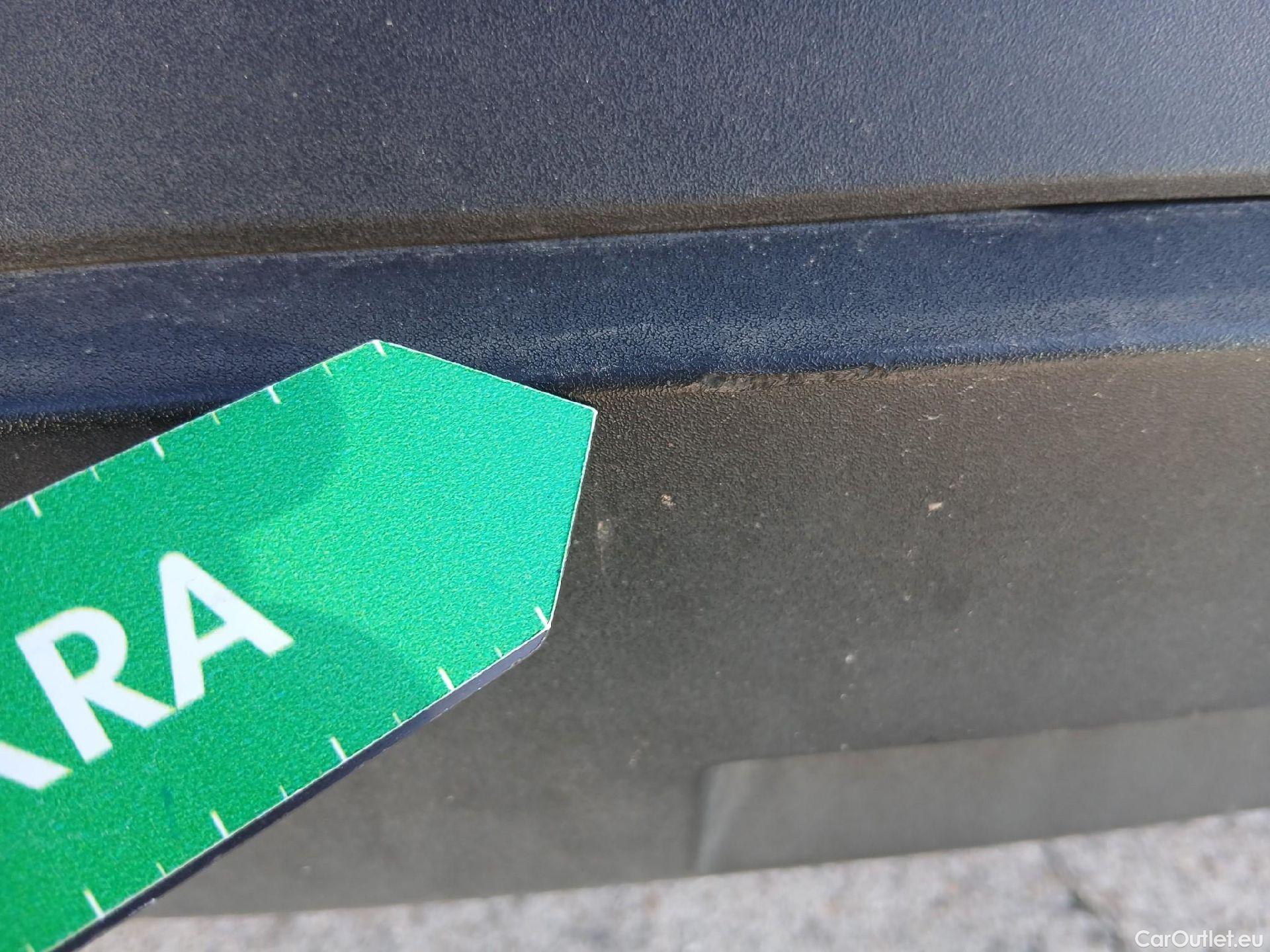  Hyundai  Konna HYUNDAI Kona / 2023 / 5P / todoterreno 1.6 GDI HEV Maxx DCT #33