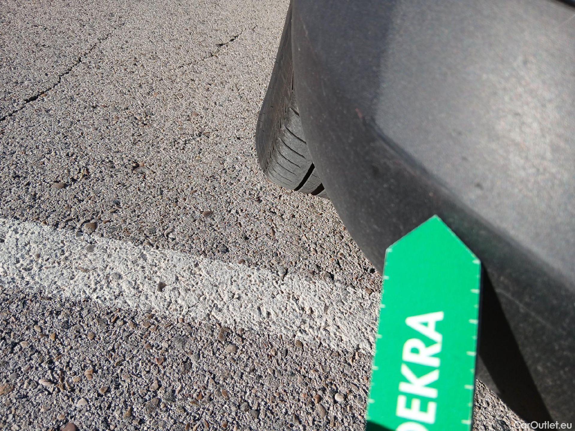  Hyundai  Konna HYUNDAI Kona / 2023 / 5P / todoterreno 1.6 GDI HEV Maxx DCT #10