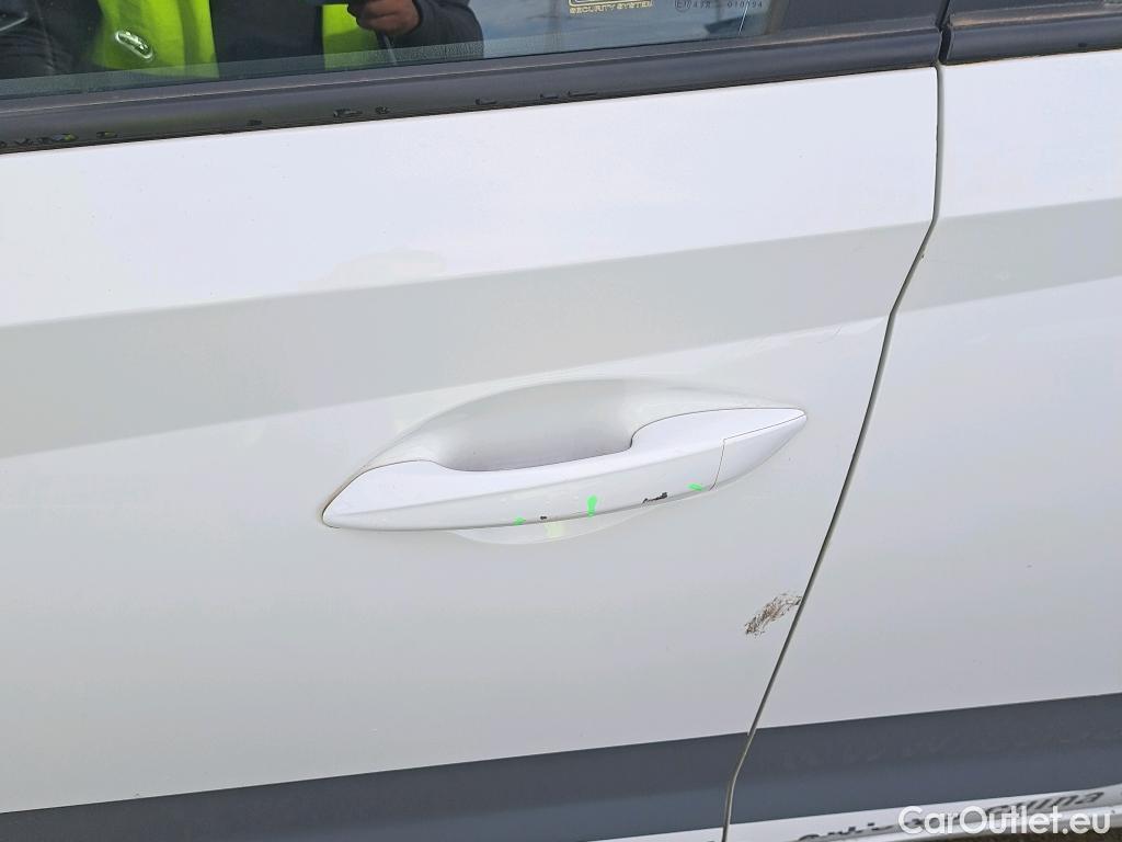  Hyundai  i20 HYUNDAI  / 2020 / 5P / berlina con portón 1.0 TGDI 74kW (100CV) 48V Klass #35