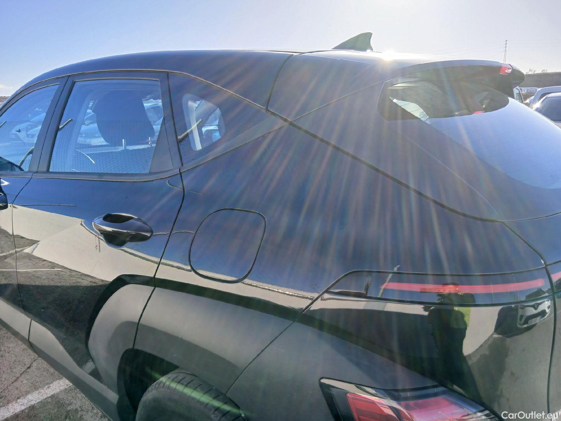  Hyundai  Konna HYUNDAI Kona / 2023 / 5P / todoterreno 1.6 GDI HEV Maxx DCT #36