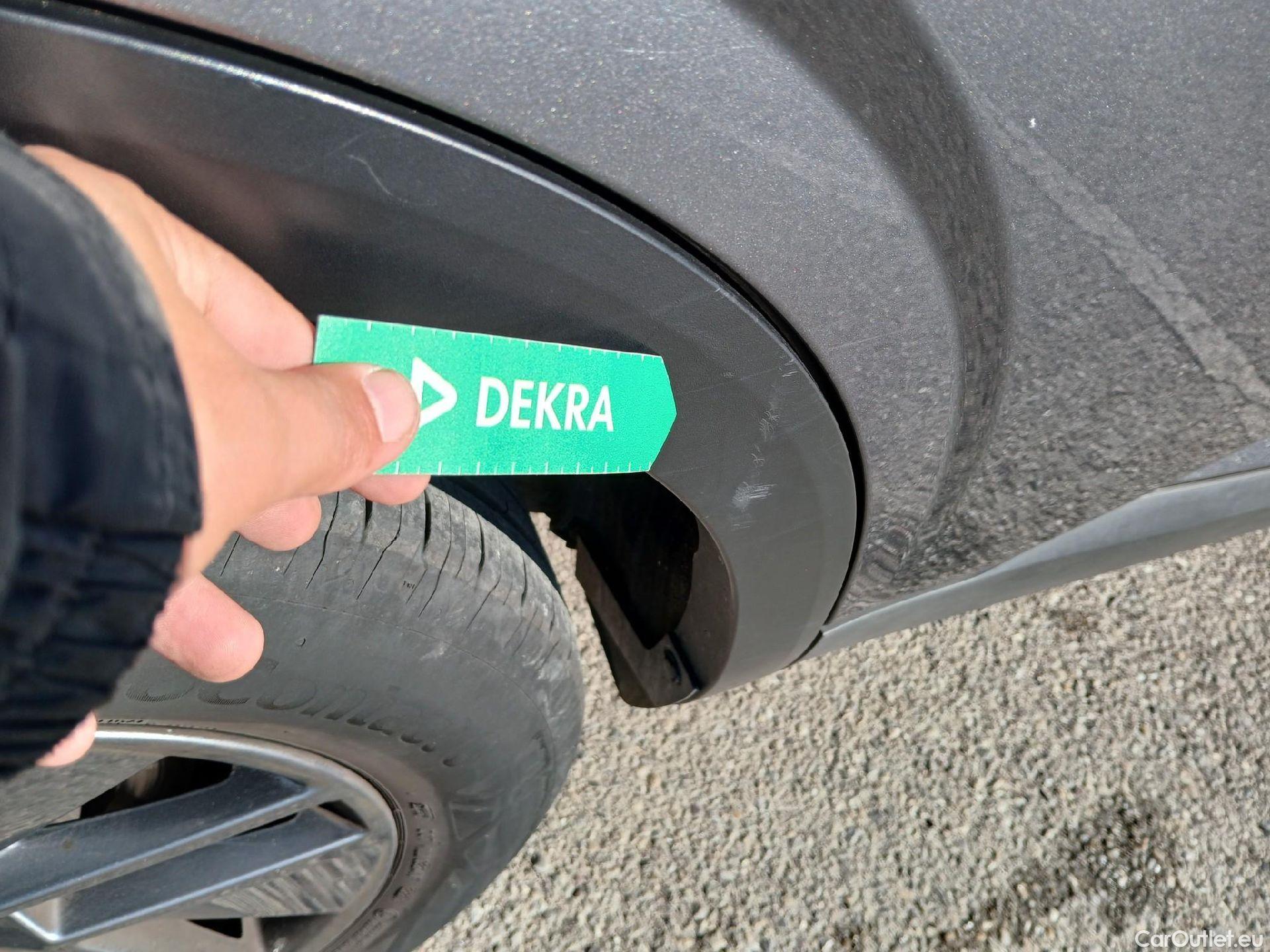  Nissan  Qashqai NISSAN  / 2021 / 5P / todoterreno DIG-T 116kW (158CV) mHEV Xtronic Acenta (AC) #40