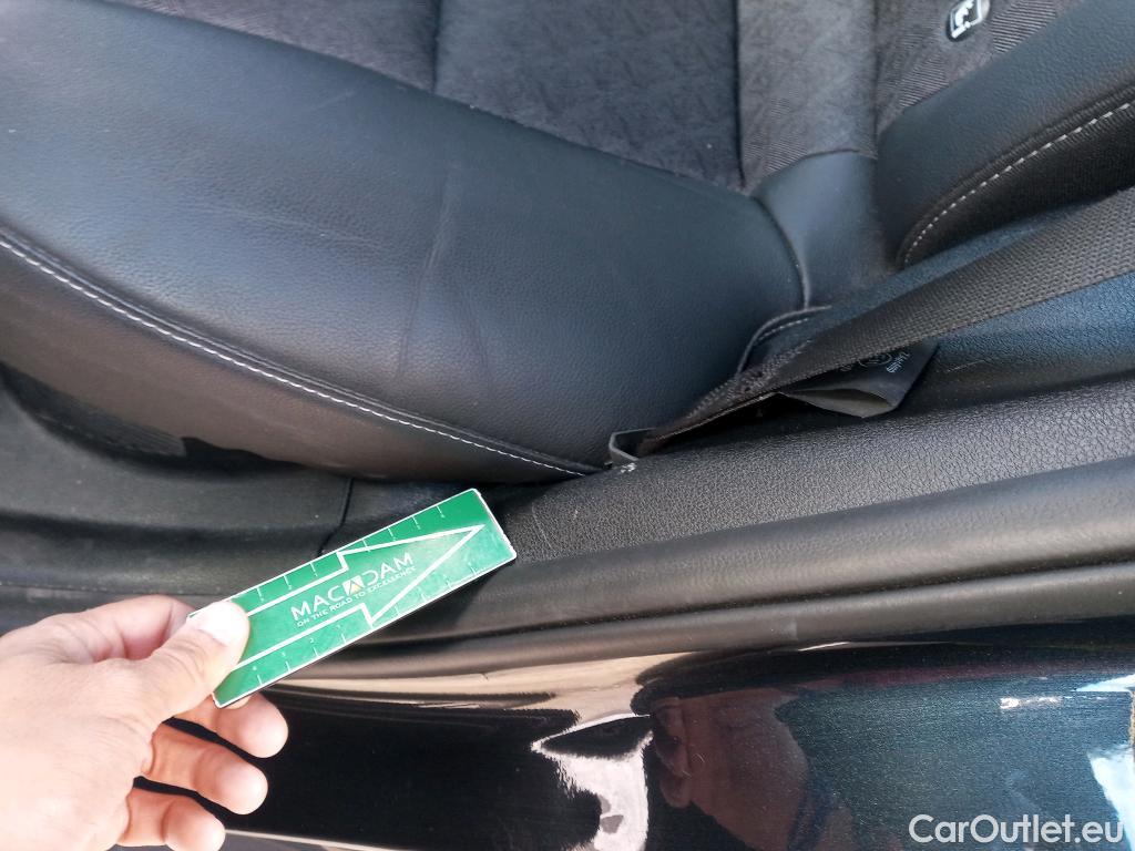  KIA  Niro KIA  1.6 GDi PHEV 104kW (141CV) Drive (AC) #18