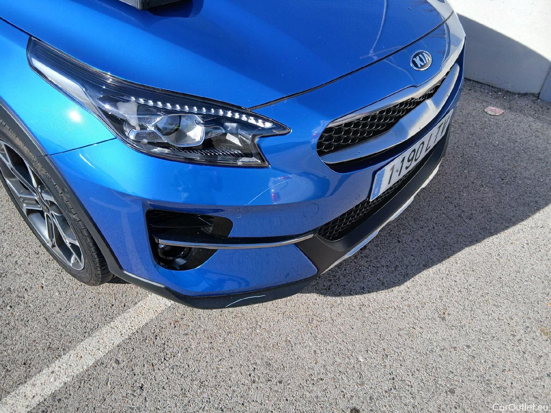  KIA  XCeed KIA  / 2019 / 5P / todoterreno 1.6 MHEV iMT Emotion 100kW (136CV) #5