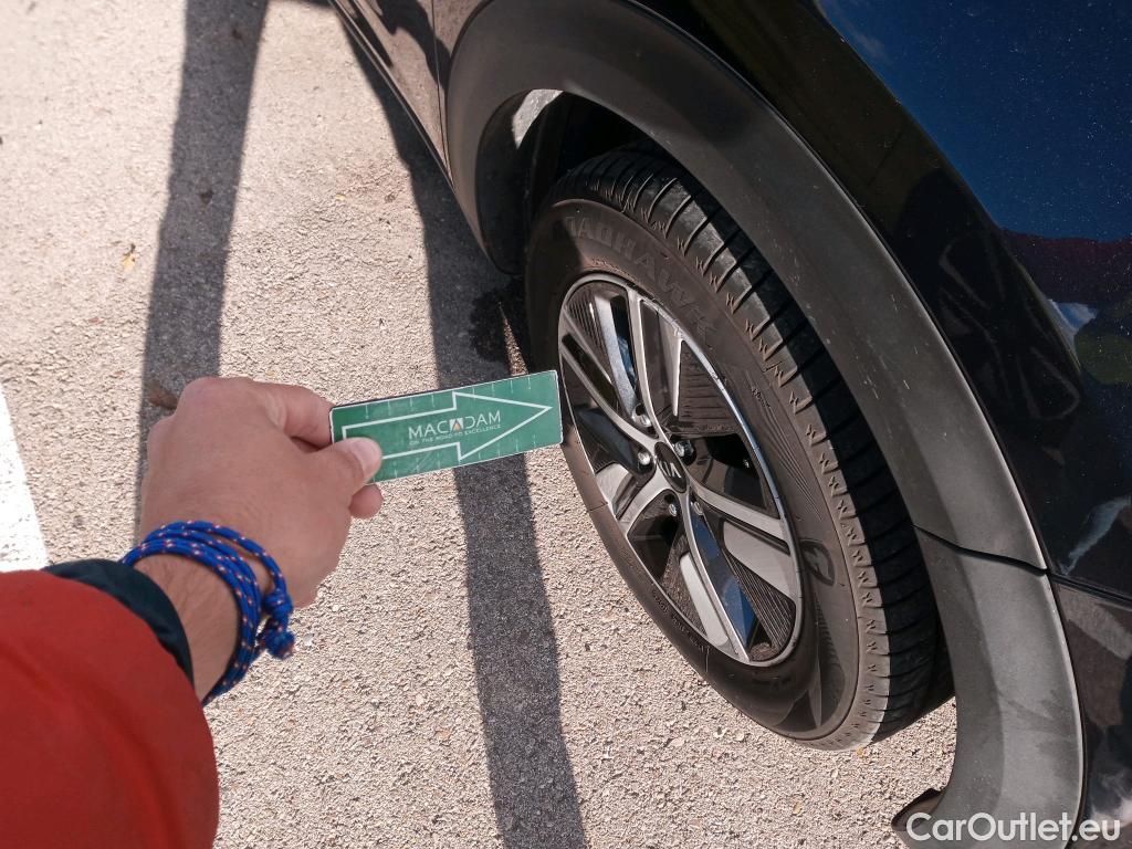  KIA  Niro KIA  1.6 GDi PHEV 104kW (141CV) Drive (AC) #8