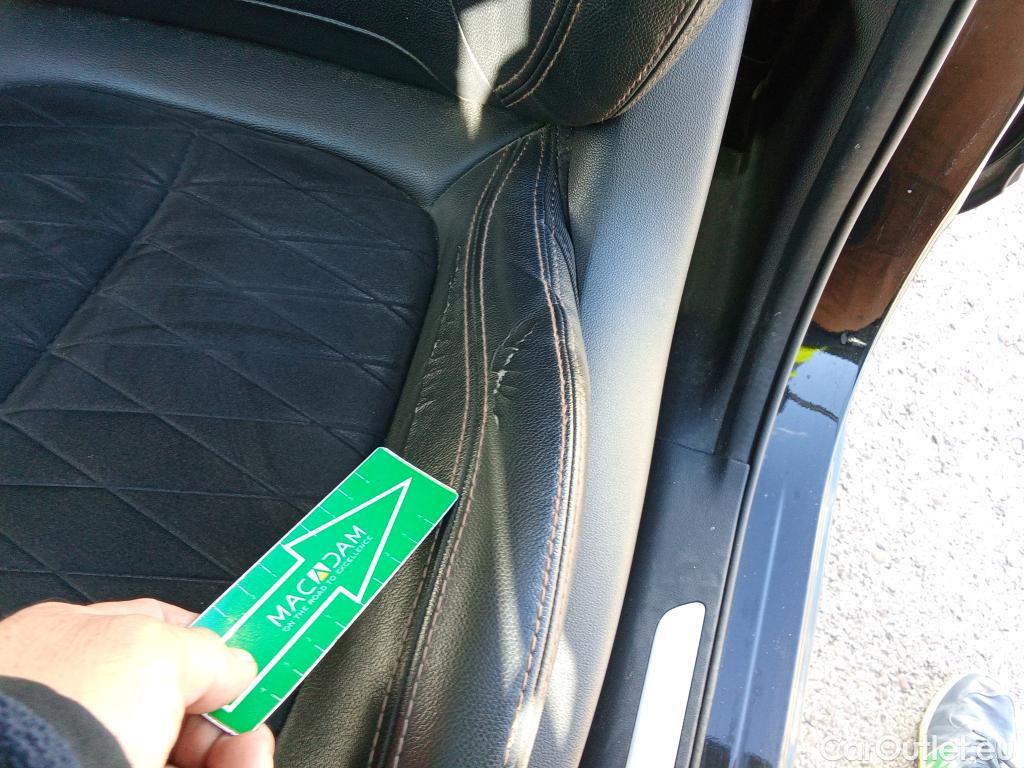  Renault  Kadjar RENAULT  / 2019 / 5P / crossover Black Ed GPF TCe 117kW (160CV) - EDC(SL) #4