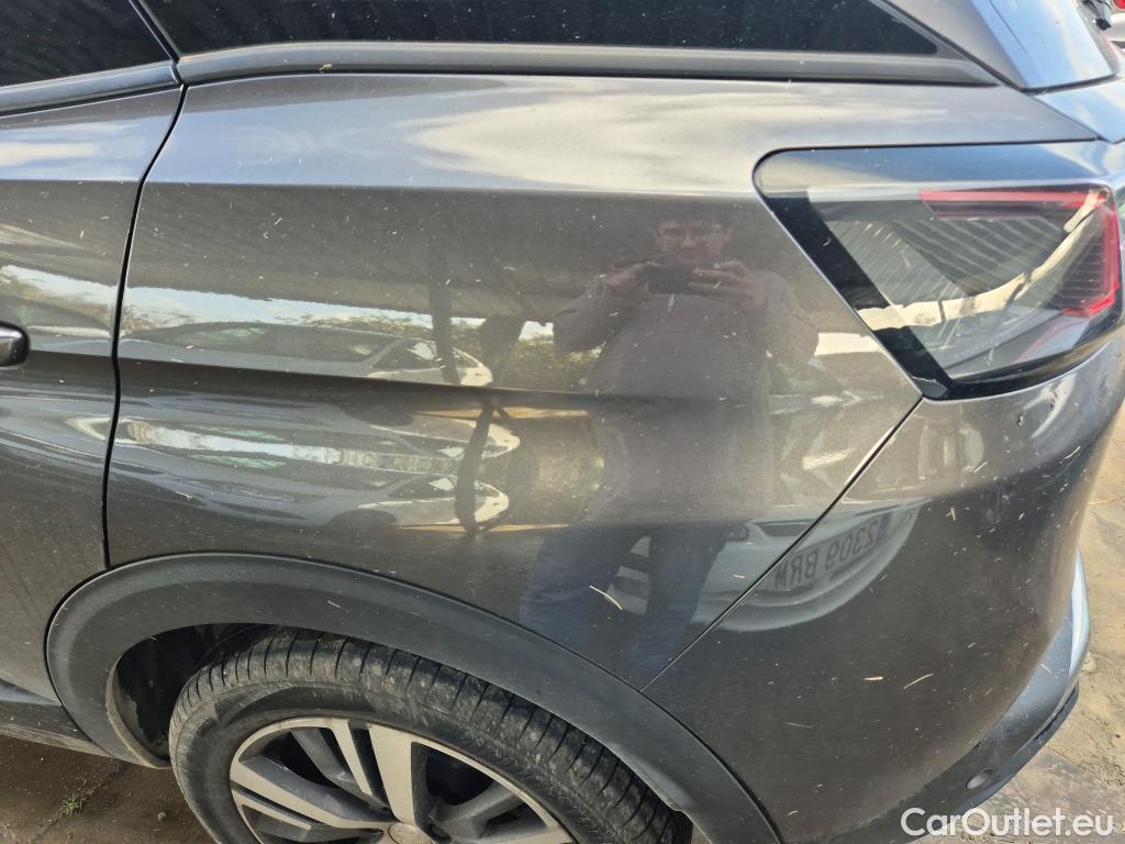  Peugeot  3008 PEUGEOT  / 2020 / 5P / todoterreno 1.5 BlueHDi 96kW (130CV) S&S Allure EAT8 #15