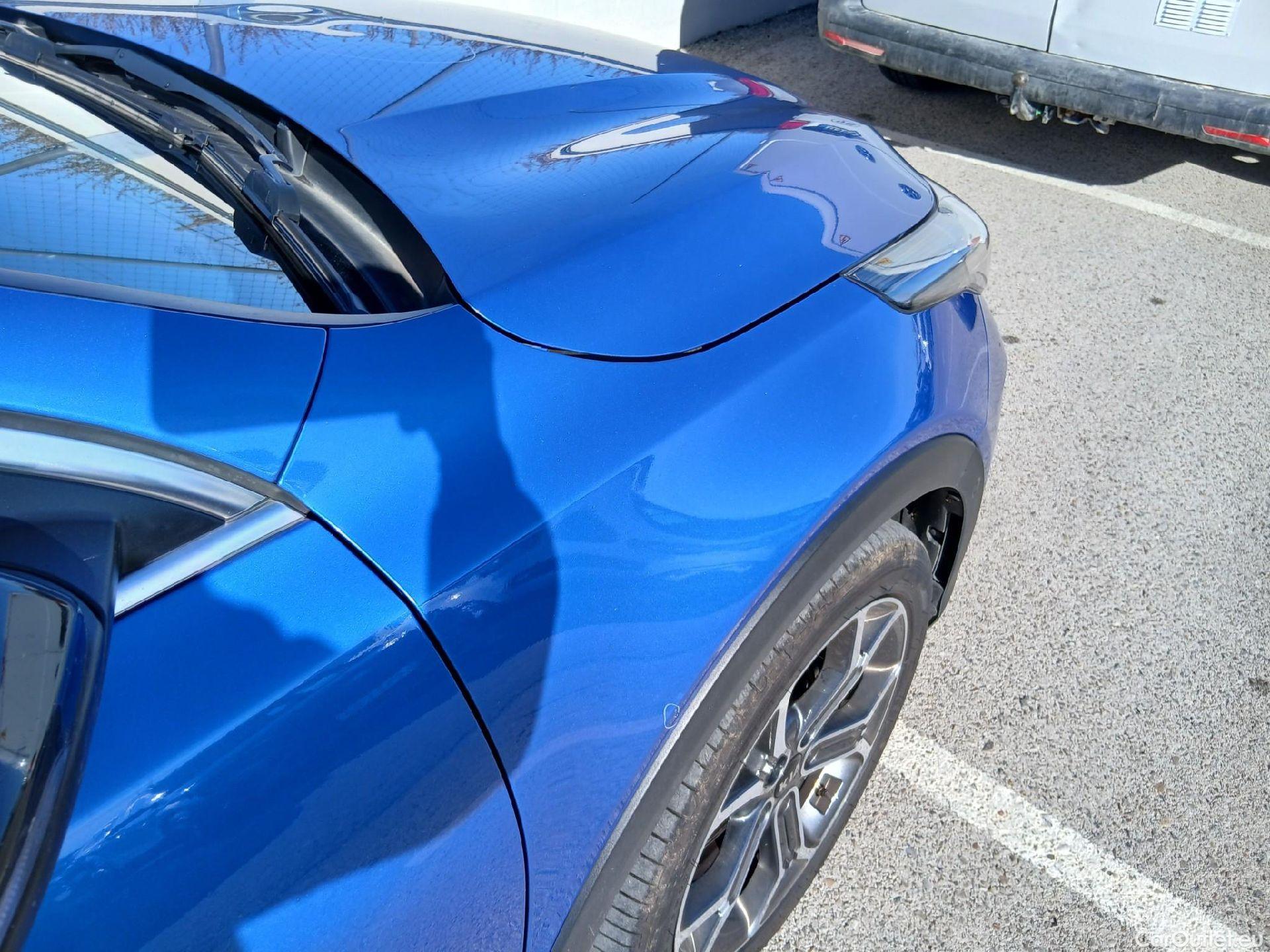  KIA  XCeed KIA  / 2019 / 5P / todoterreno 1.6 MHEV iMT Emotion 100kW (136CV) #36