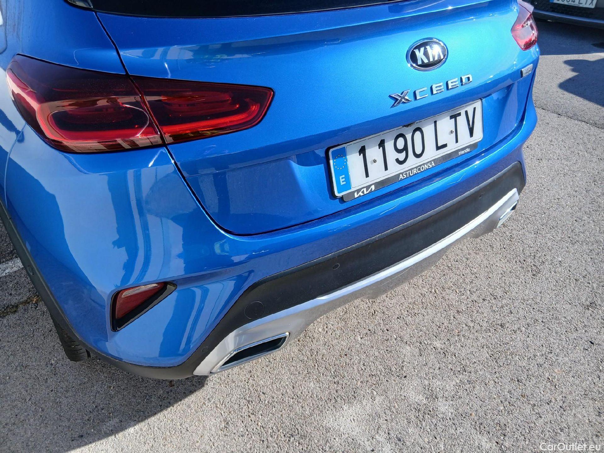  KIA  XCeed KIA  / 2019 / 5P / todoterreno 1.6 MHEV iMT Emotion 100kW (136CV) #24