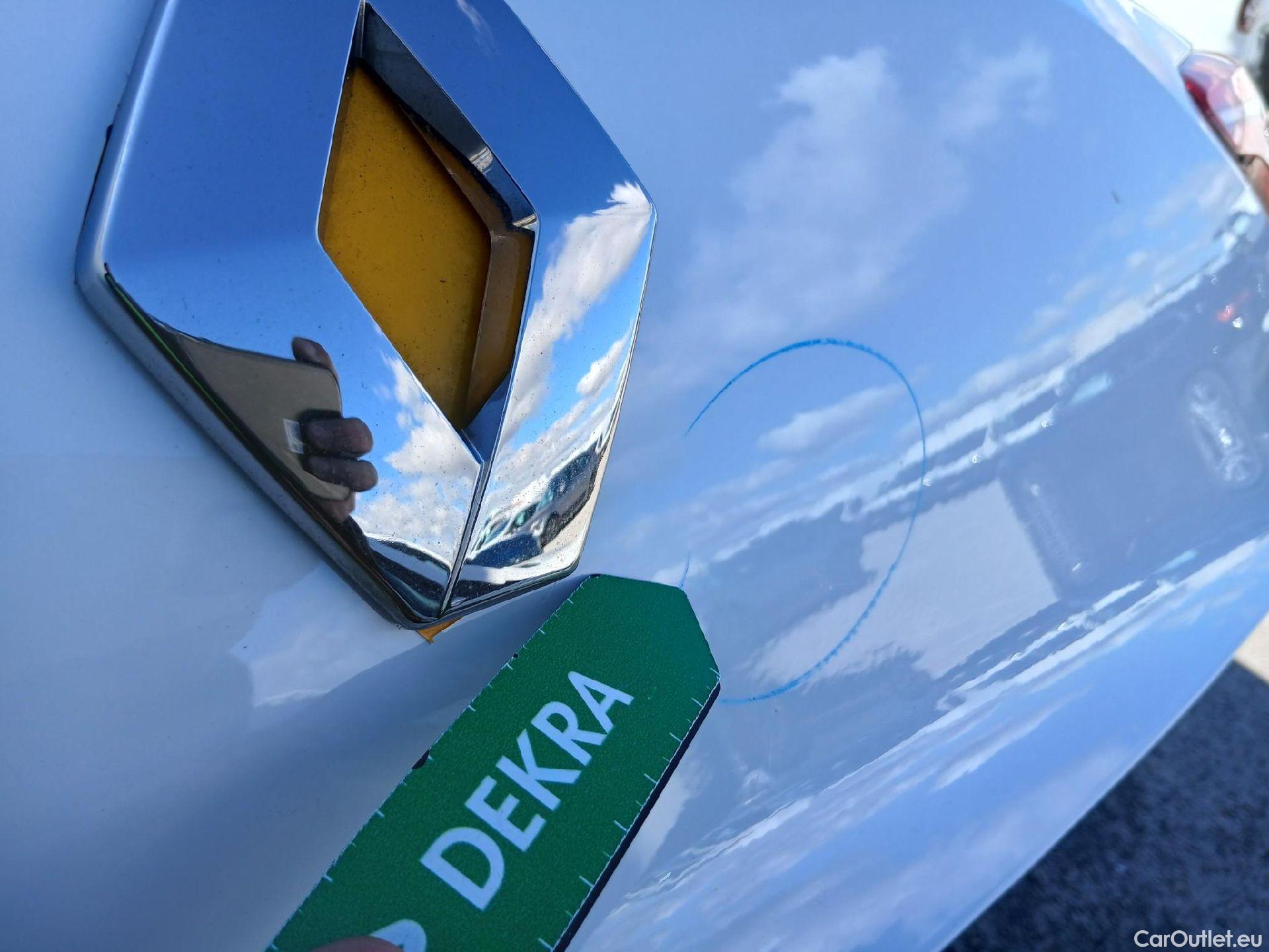  Renault  Clio RENAULT  / 2019 / 5P / berlina con portón Business Blue dCi (100CV) #29