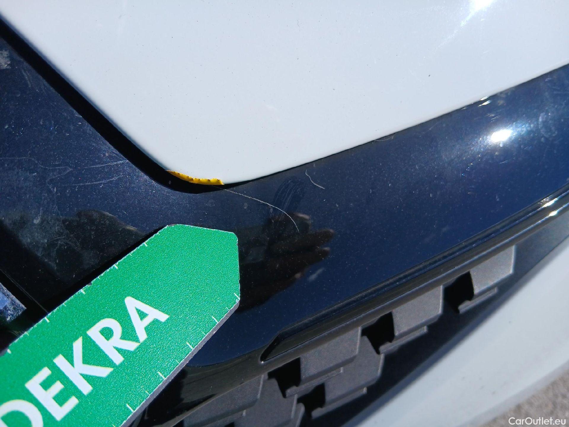  Renault  Clio RENAULT  / 2019 / 5P / berlina con portón Business Blue dCi (100CV) #7