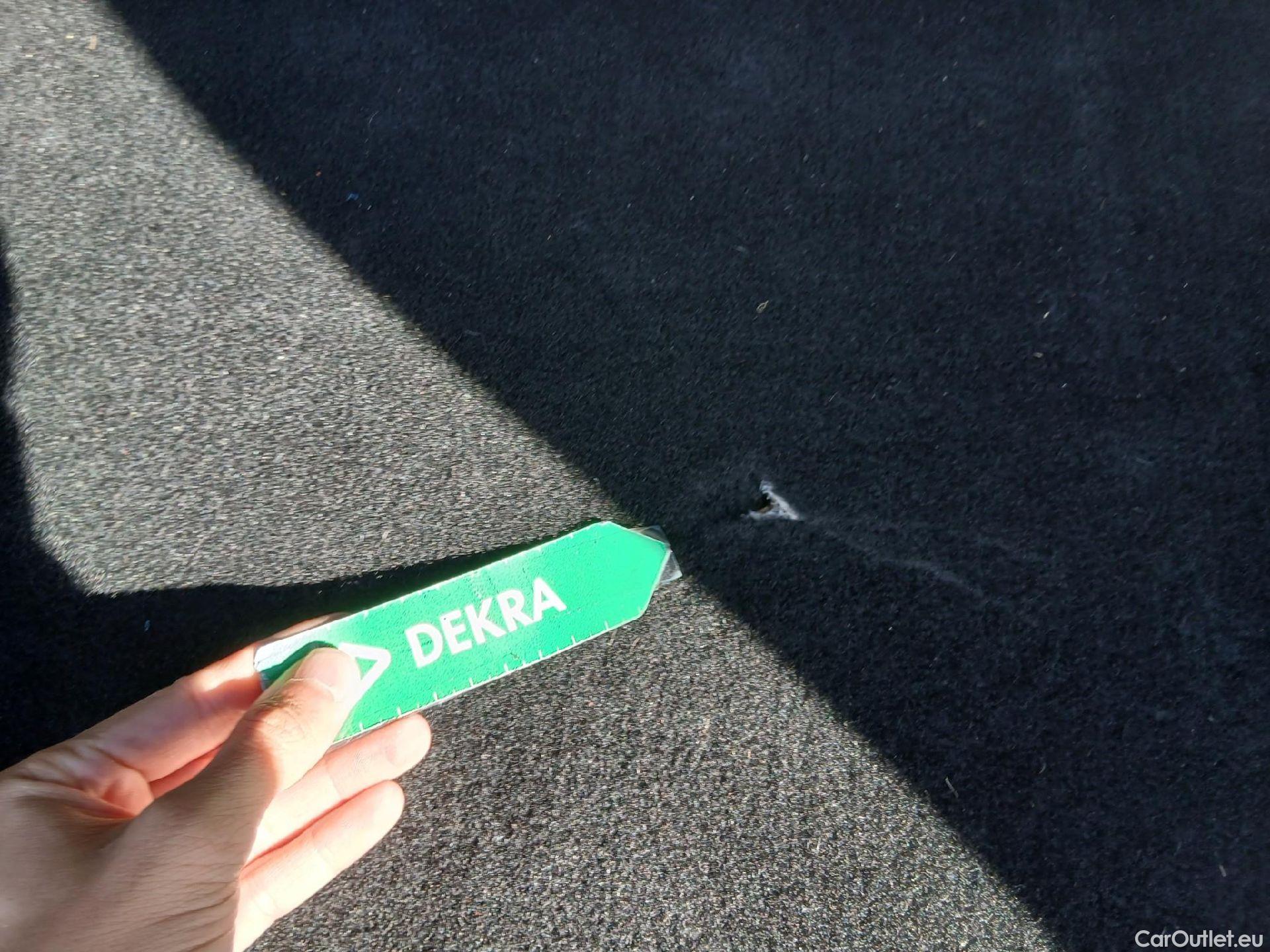  KIA  XCeed KIA  / 2019 / 5P / todoterreno 1.6 MHEV iMT Emotion 100kW (136CV) #30