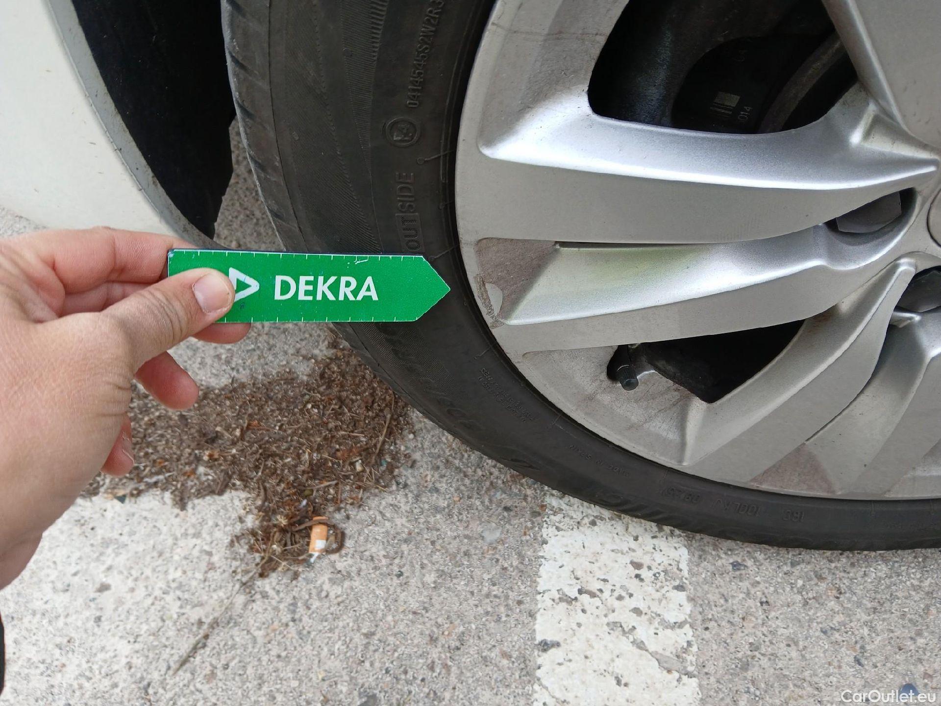  Peugeot  308  Active Pack 1.5 HDi 130CV MT6 E6d #1