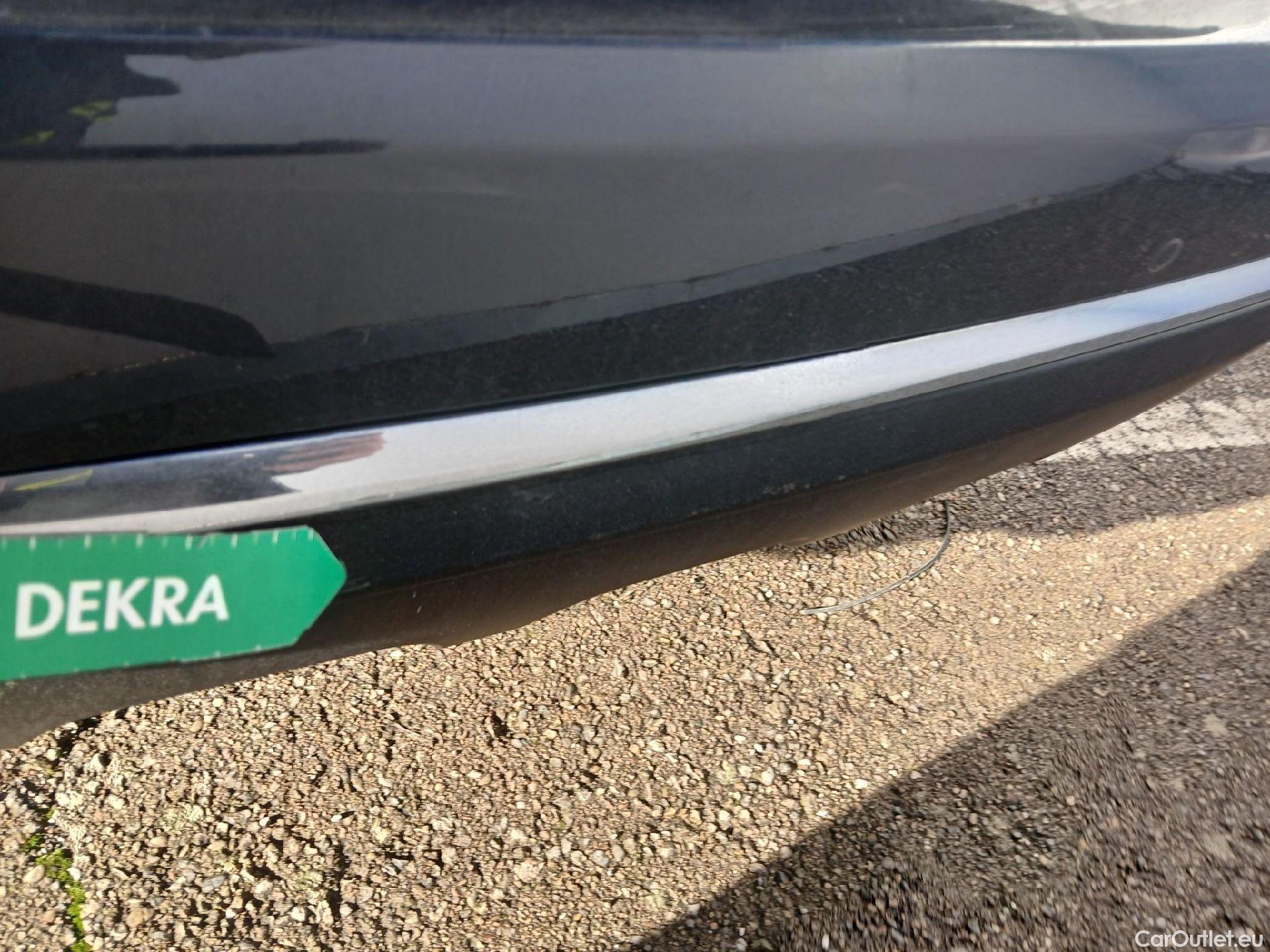  KIA  Sportage KIA  1.6MHEV Drive 100kW(136CV) 4x2(Crist Tintados) #27