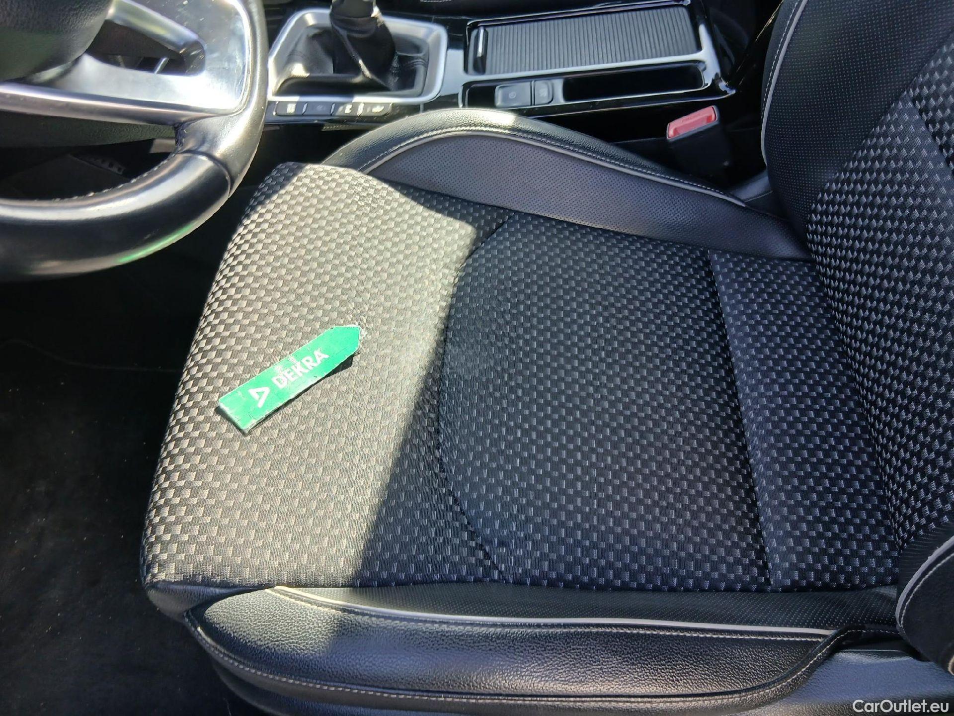  KIA  XCeed KIA  / 2019 / 5P / todoterreno 1.6 MHEV iMT Emotion 100kW (136CV) #17