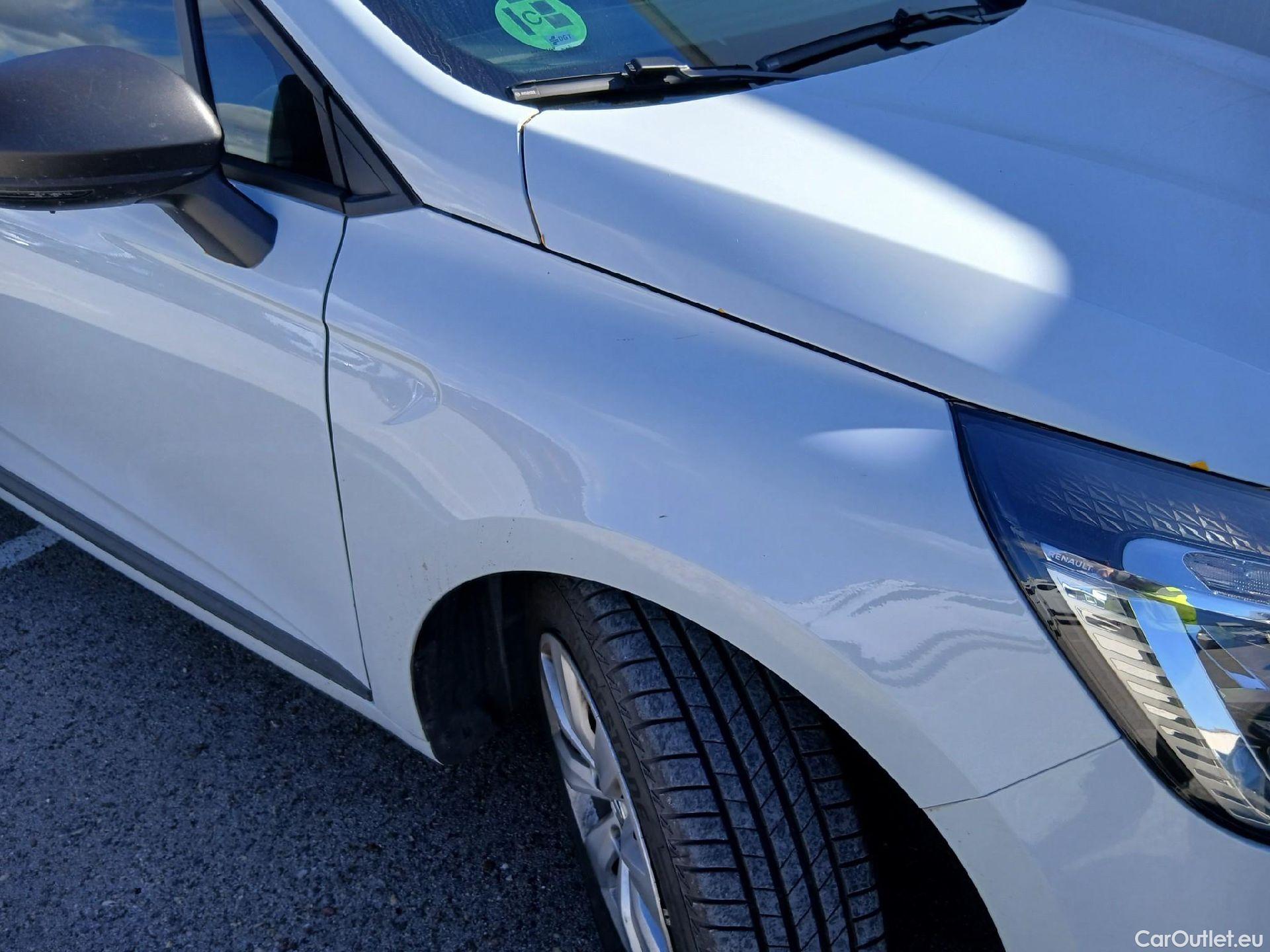  Renault  Clio RENAULT  / 2019 / 5P / berlina con portón Business Blue dCi (100CV) #48