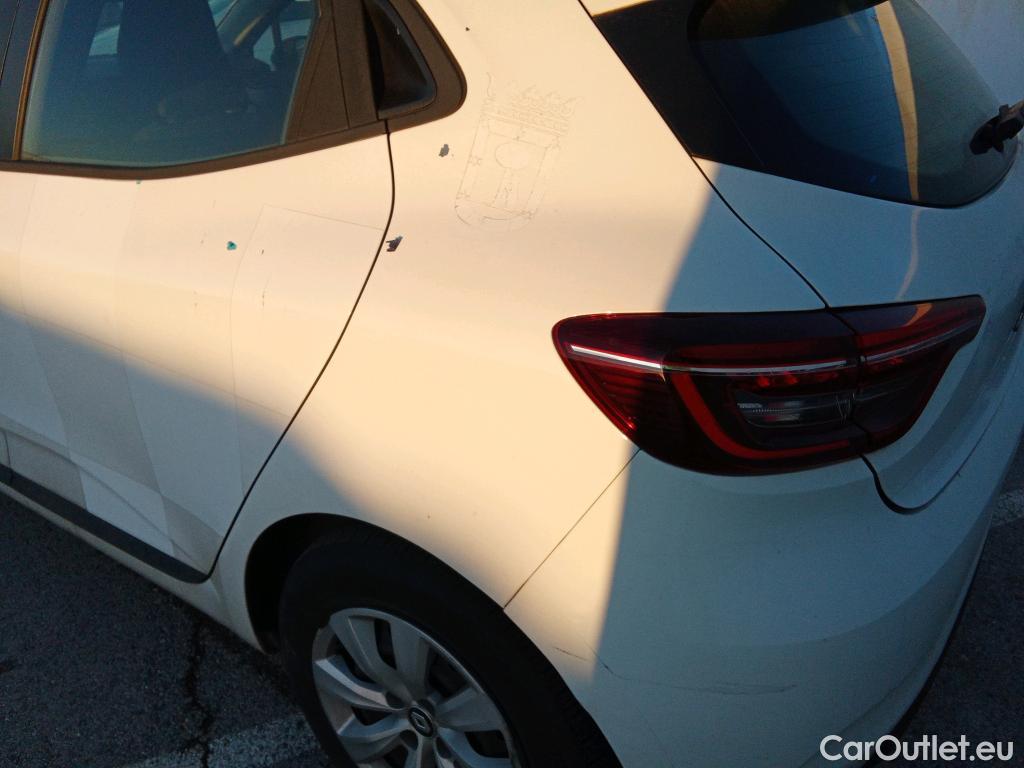  Renault  Clio RENAULT  / 2019 / 5P / berlina con portón Business TCe 74 kW (100CV) GLP #15