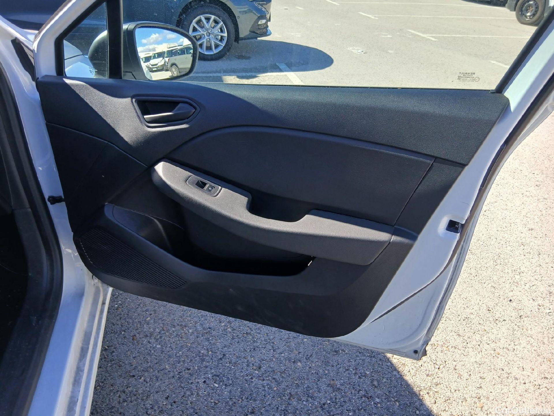  Renault  Clio RENAULT  / 2019 / 5P / berlina con portón Business Blue dCi (100CV) #49