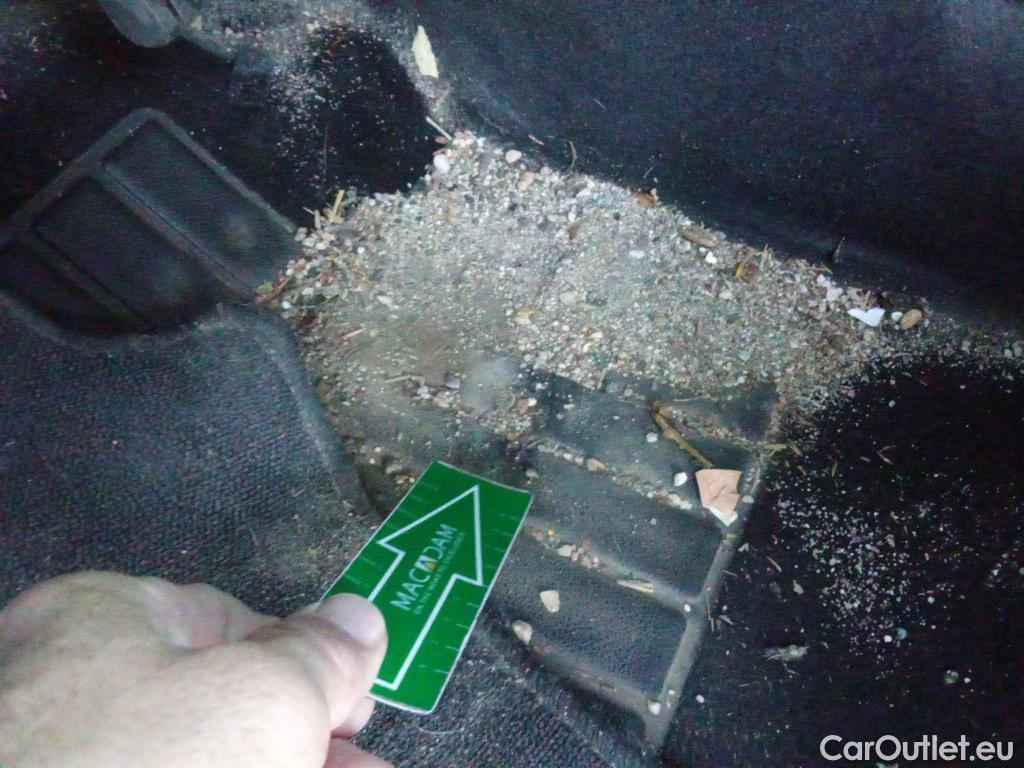  Renault  Clio RENAULT  / 2019 / 5P / berlina con portón Business TCe 74 kW (100CV) GLP #12