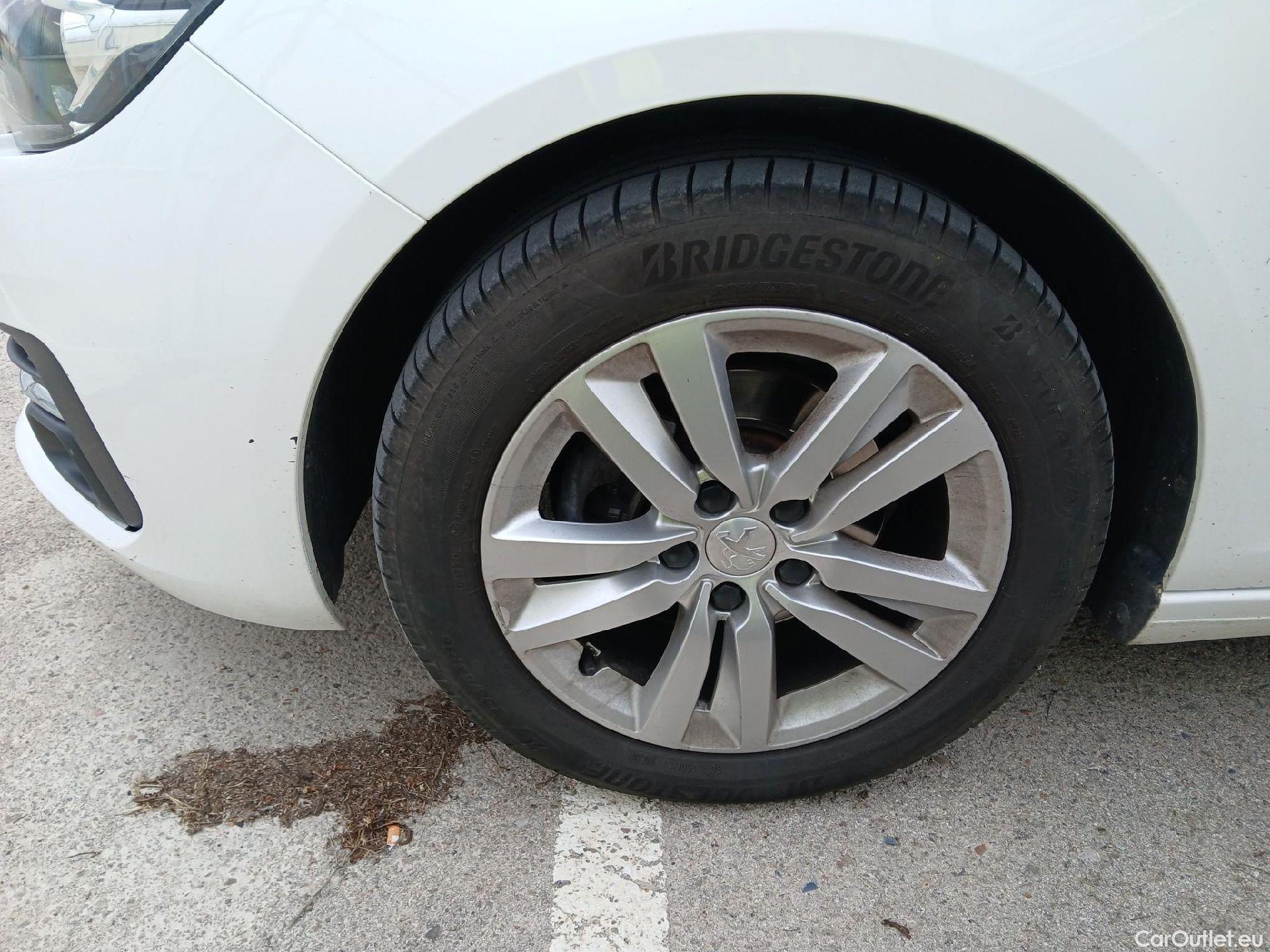  Peugeot  308  Active Pack 1.5 HDi 130CV MT6 E6d #2