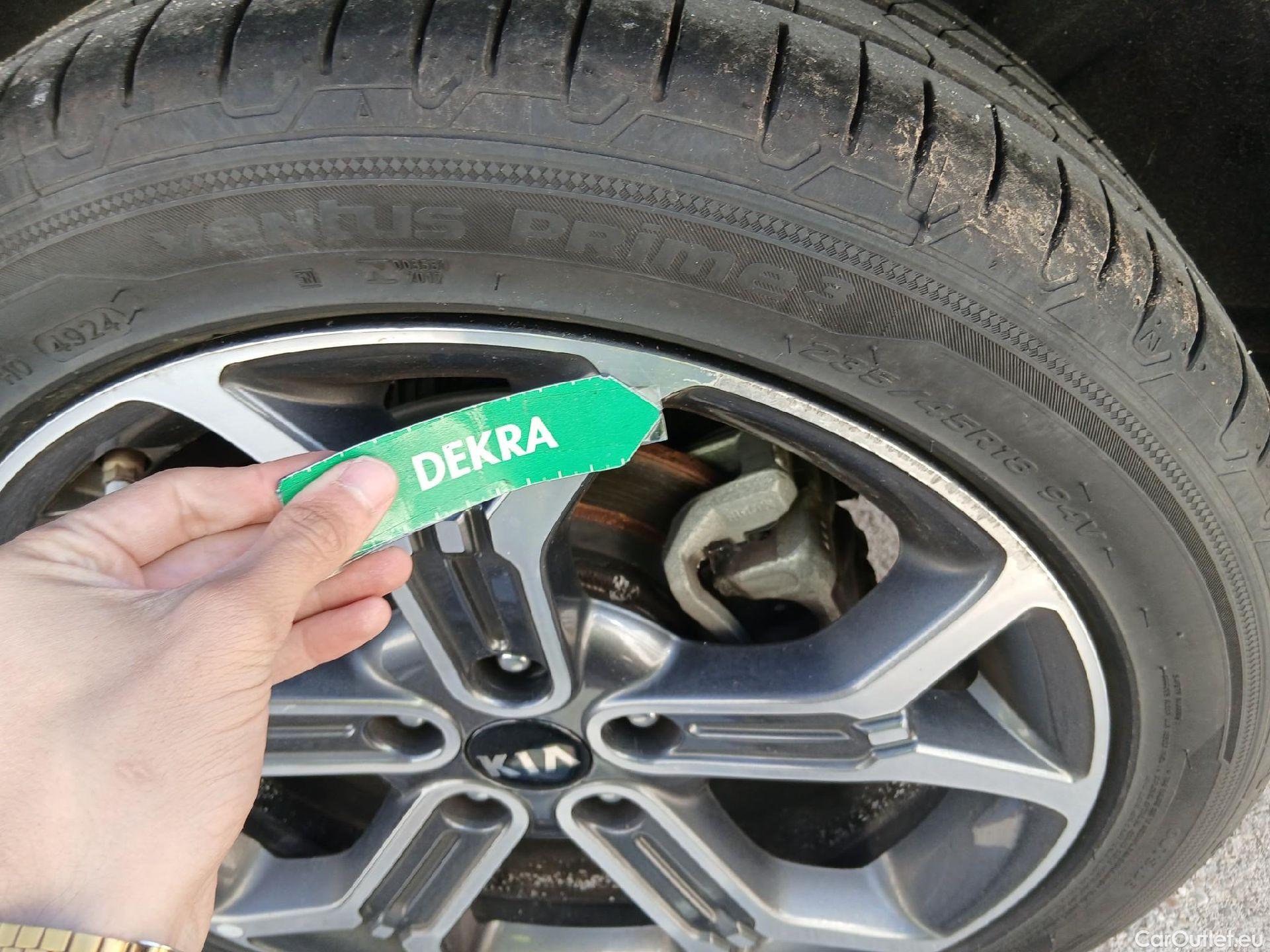  KIA  XCeed KIA  / 2019 / 5P / todoterreno 1.6 MHEV iMT Emotion 100kW (136CV) #23