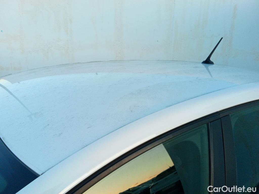  Renault  Clio RENAULT  / 2019 / 5P / berlina con portón Business TCe 74 kW (100CV) GLP #1