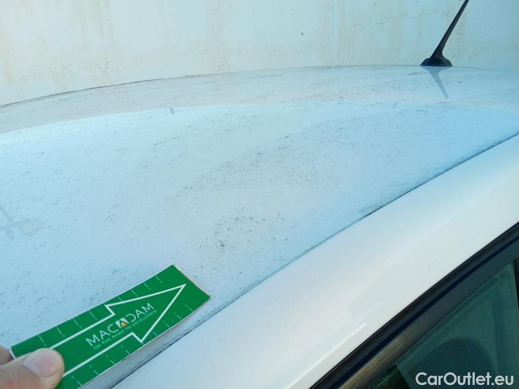  Renault  Clio RENAULT  / 2019 / 5P / berlina con portón Business TCe 74 kW (100CV) GLP #2