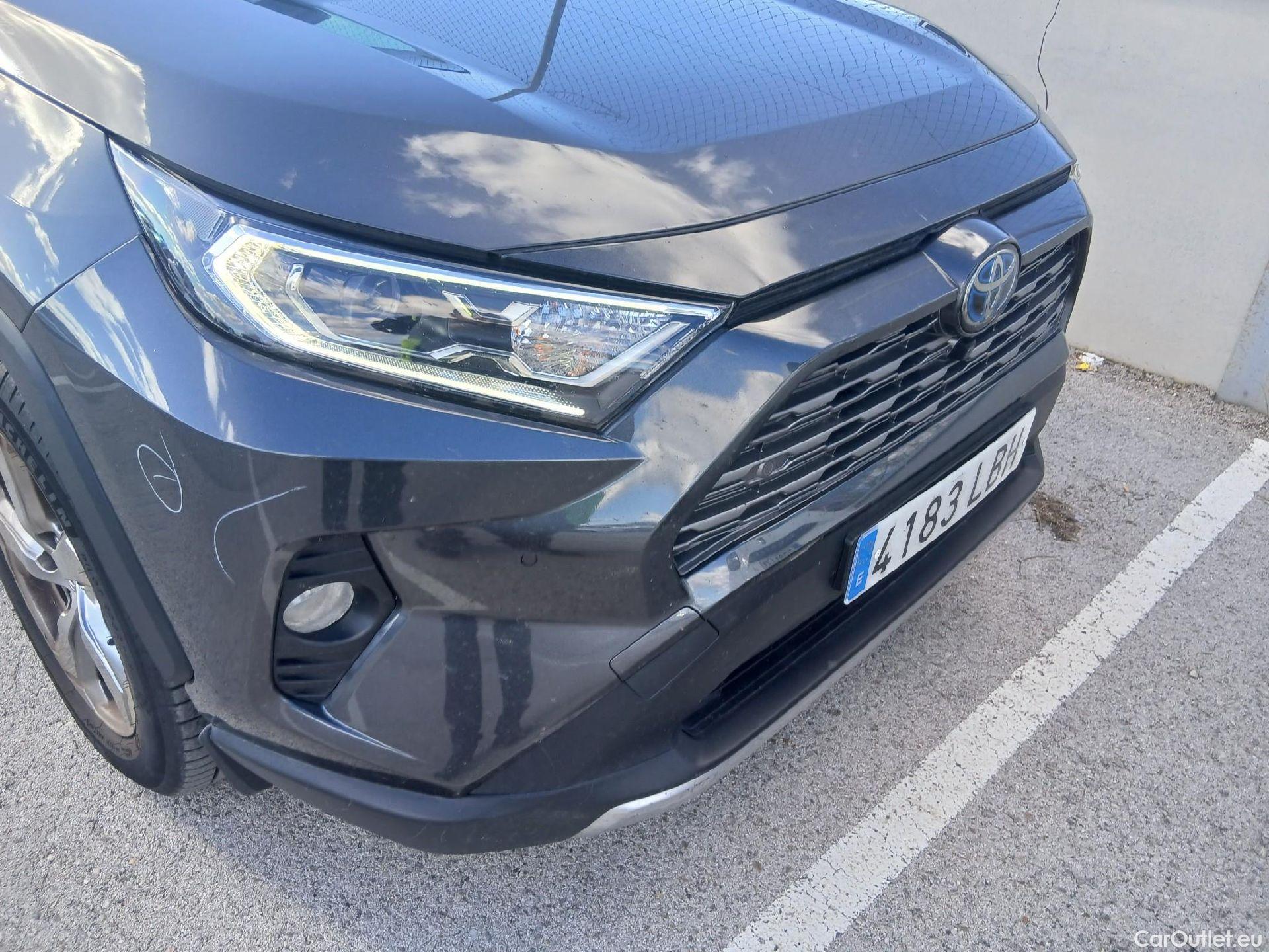  Toyota  RAV4 TOYOTA  / 2018 / 5P / todoterreno 2.5l Luxury 4WD #5