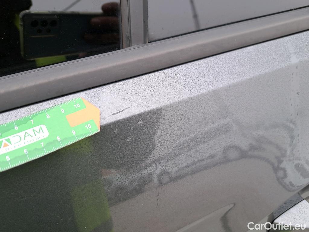  Volkswagen  T-ROC VOLKSWAGEN  / 2021 / 5P / todoterreno Life 1.0 TSI 81kW (110CV) (AC) #22