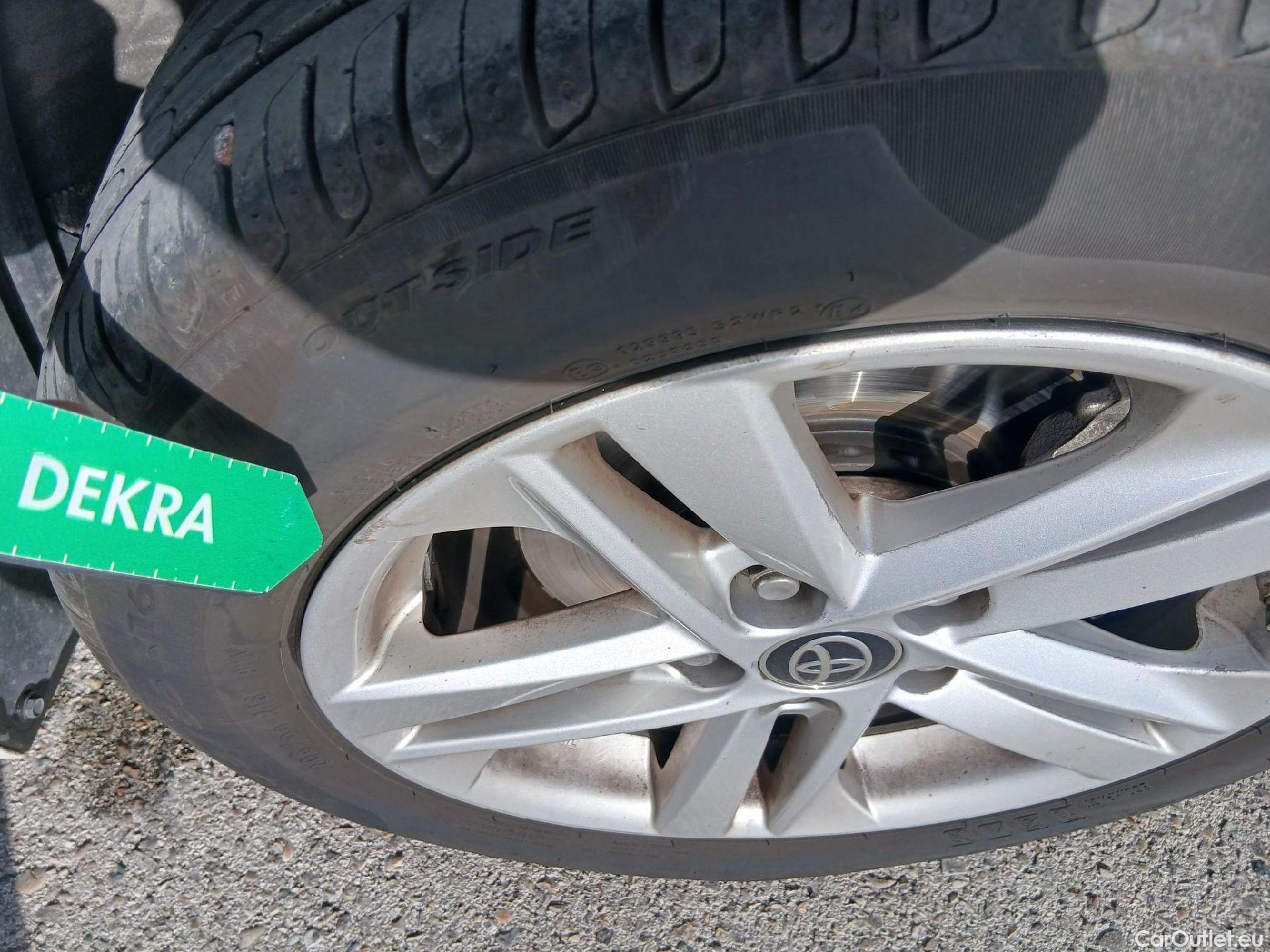  Toyota  Corolla TOYOTA 1.8 125H ACTIVE TECH E-CVT (AC3) #1