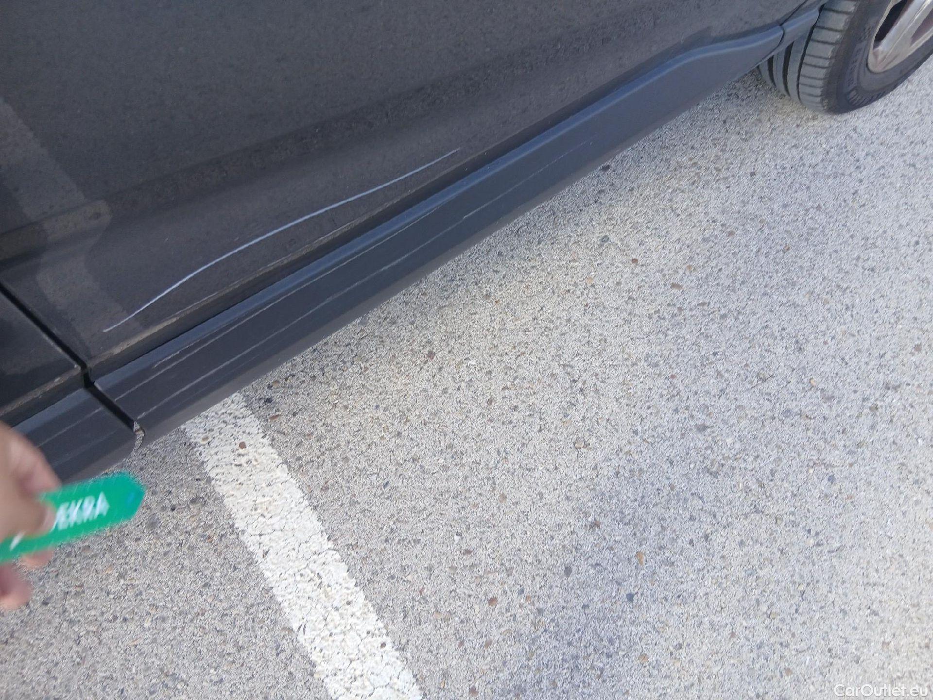  Toyota  RAV4 TOYOTA  / 2018 / 5P / todoterreno 2.5l Luxury 4WD #30