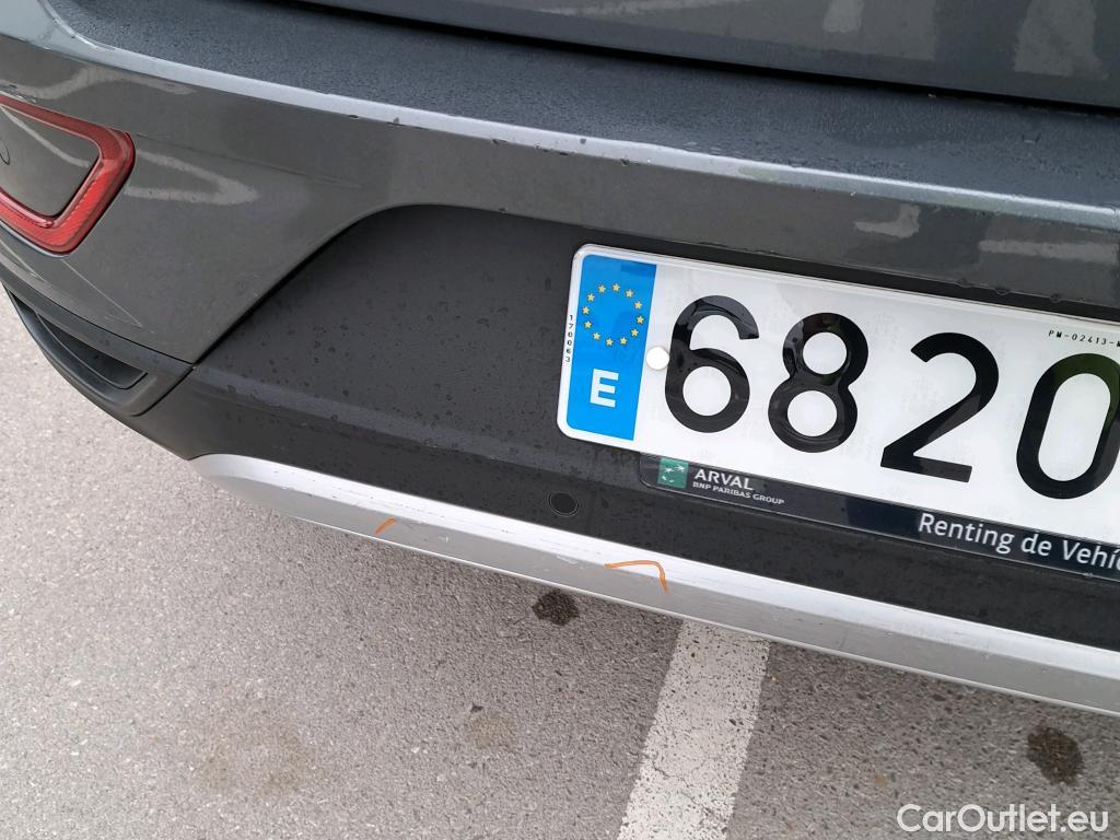  Volkswagen  T-ROC VOLKSWAGEN  / 2021 / 5P / todoterreno Life 1.0 TSI 81kW (110CV) (AC) #19