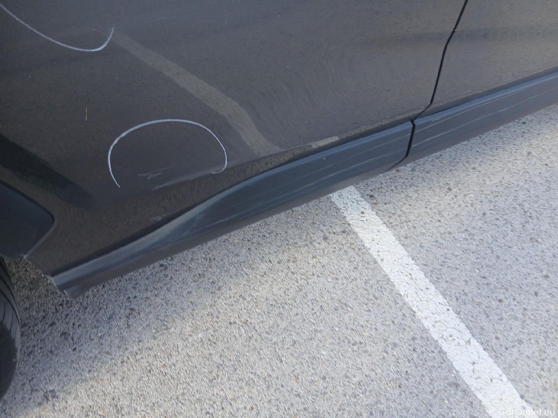  Toyota  RAV4 TOYOTA  / 2018 / 5P / todoterreno 2.5l Luxury 4WD #25