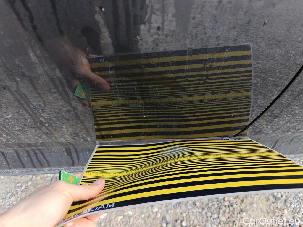  Volkswagen  Passat VOLKSWAGEN  / 2019 / 4P / sedán Business 2.0 TDI 90kW (122CV) DSG #45