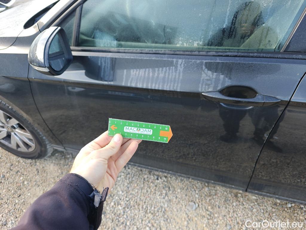  Volkswagen  Passat VOLKSWAGEN  / 2019 / 4P / sedán Business 2.0 TDI 90kW (122CV) DSG #6