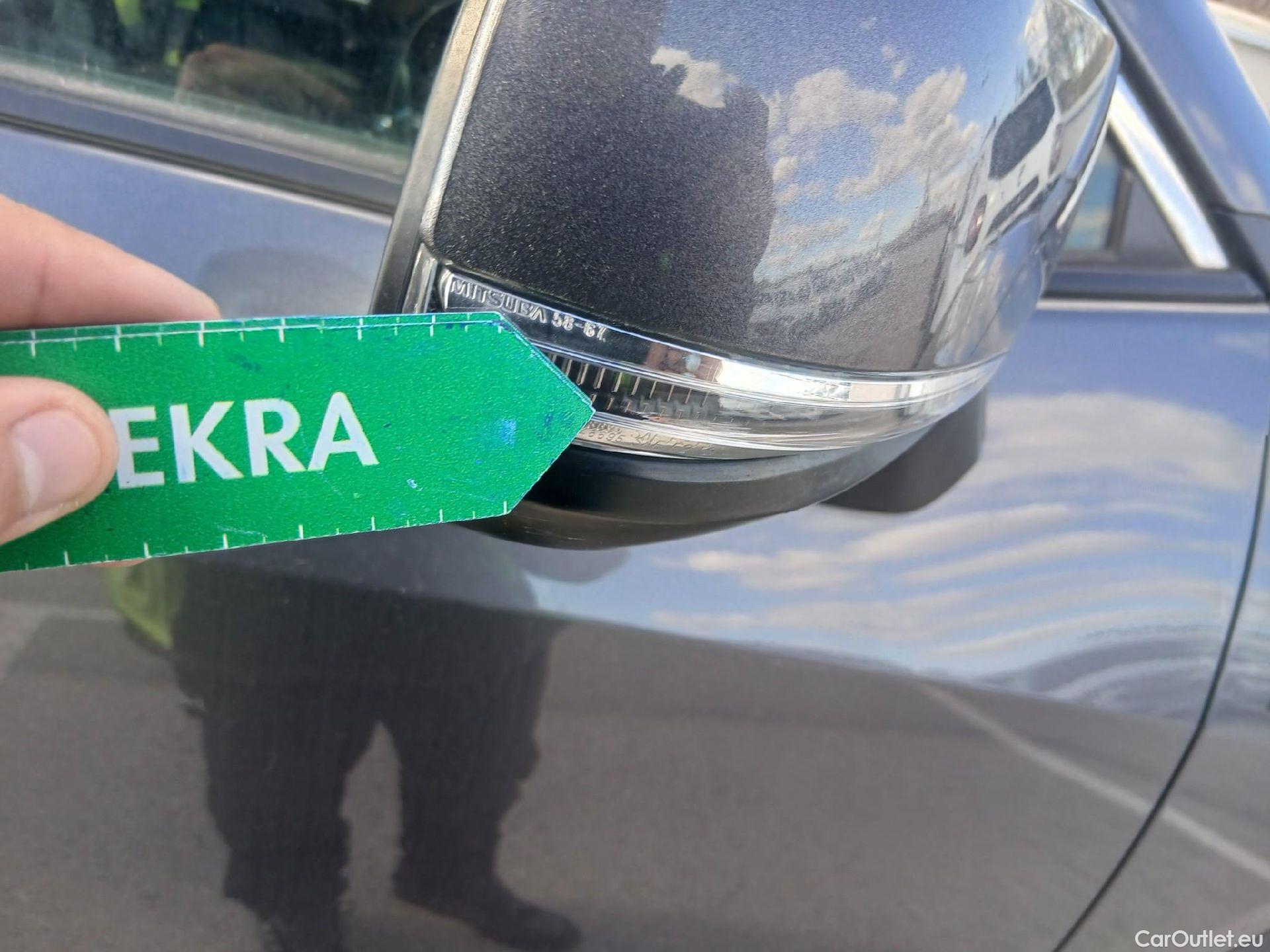  Toyota  RAV4 TOYOTA  / 2018 / 5P / todoterreno 2.5l Luxury 4WD #32