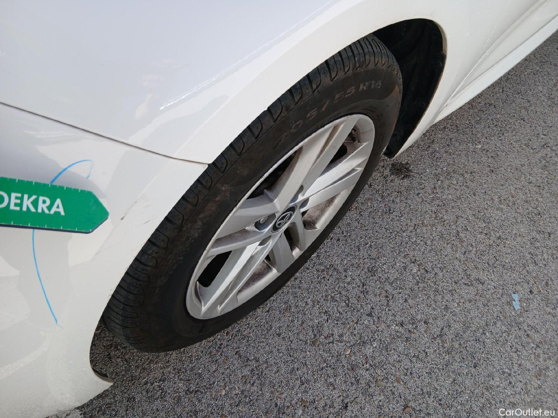  Toyota  Corolla TOYOTA 1.8 125H ACTIVE TECH E-CVT (AC3) #9