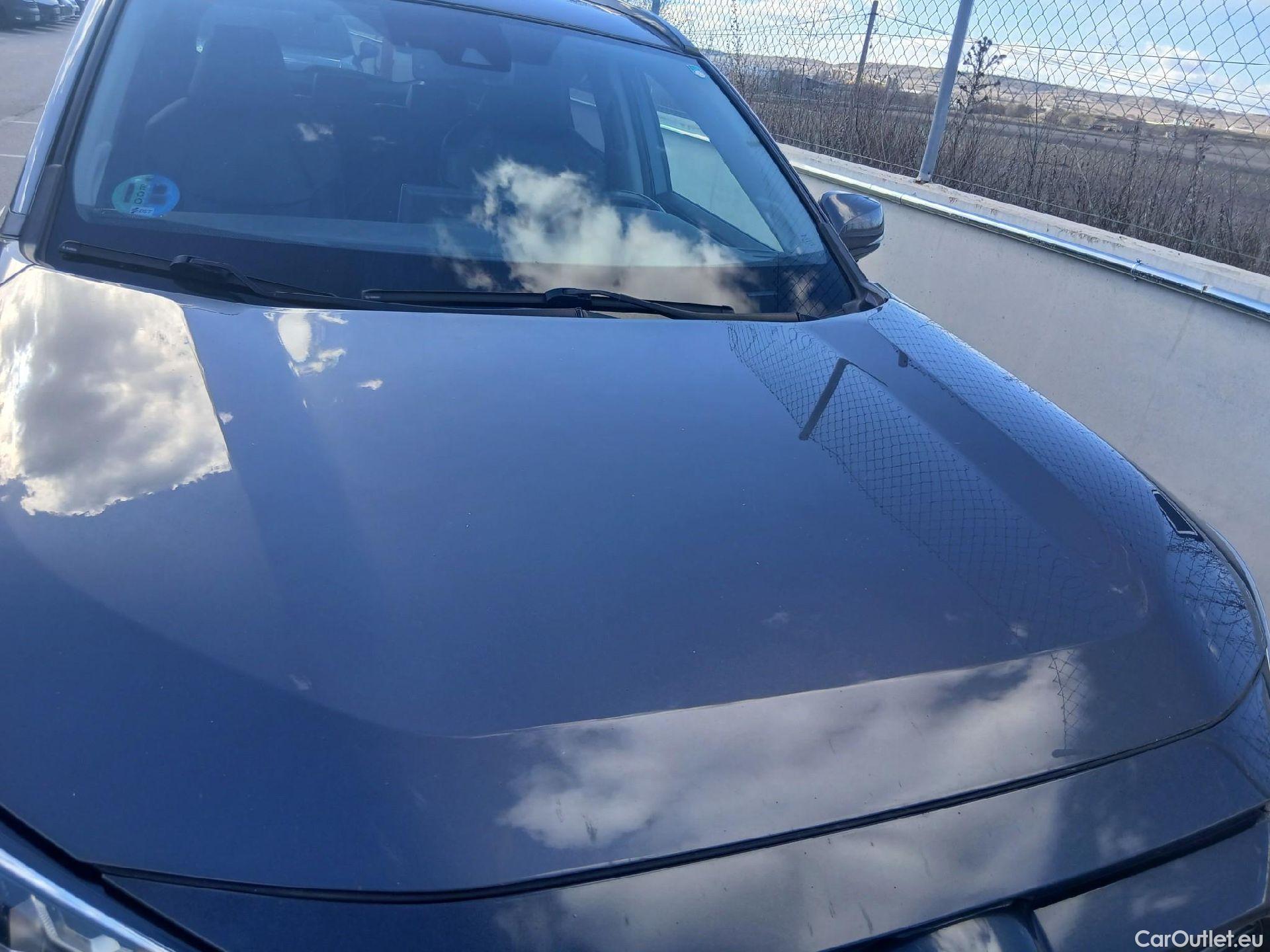  Toyota  RAV4 TOYOTA  / 2018 / 5P / todoterreno 2.5l Luxury 4WD #9