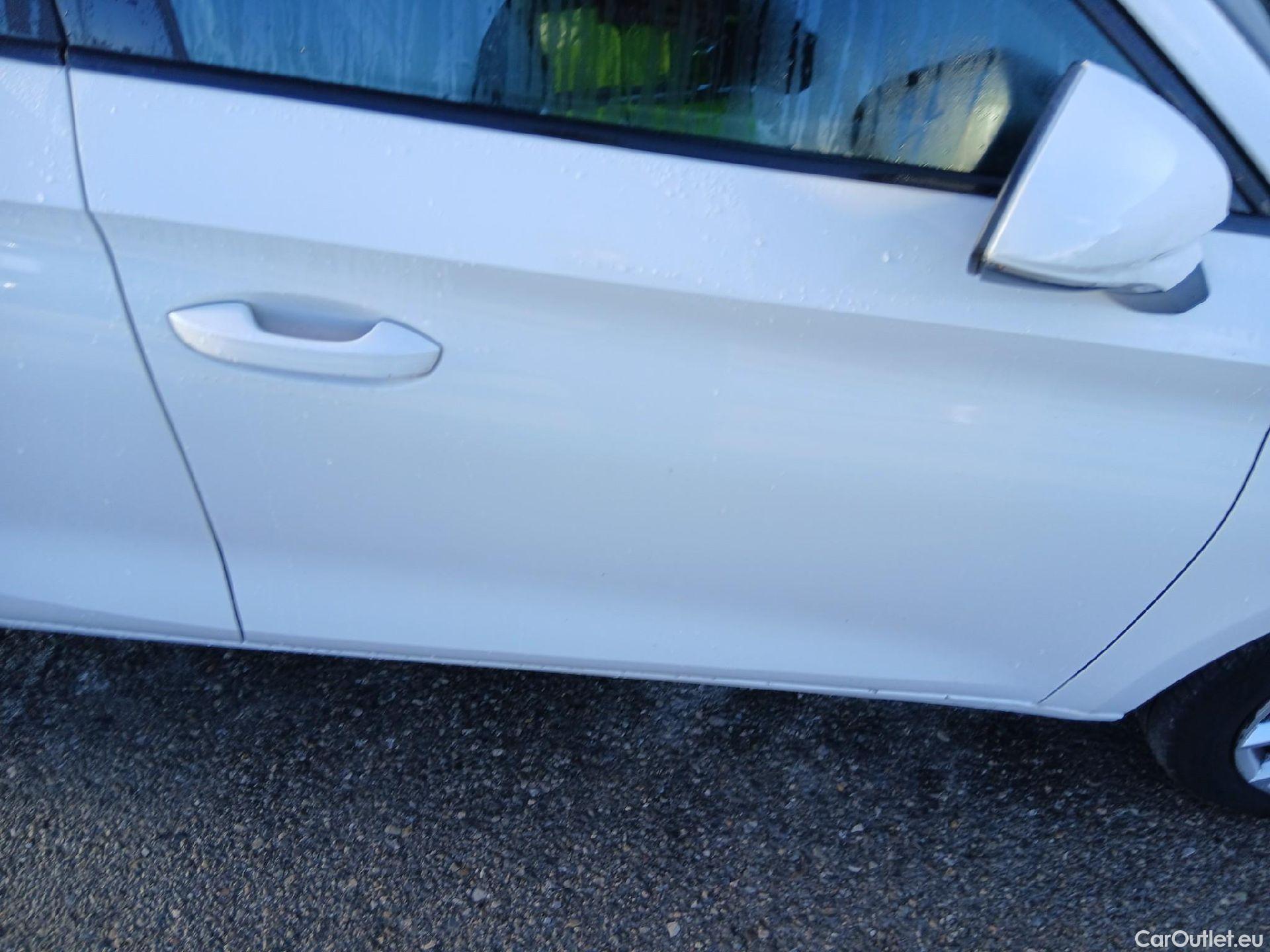  Land Rover  Discovery SEAT Nuevo León / 2020 / 5P / berlina con portón 2.0 TDI 85kW S&S Style Go (AC3) #14