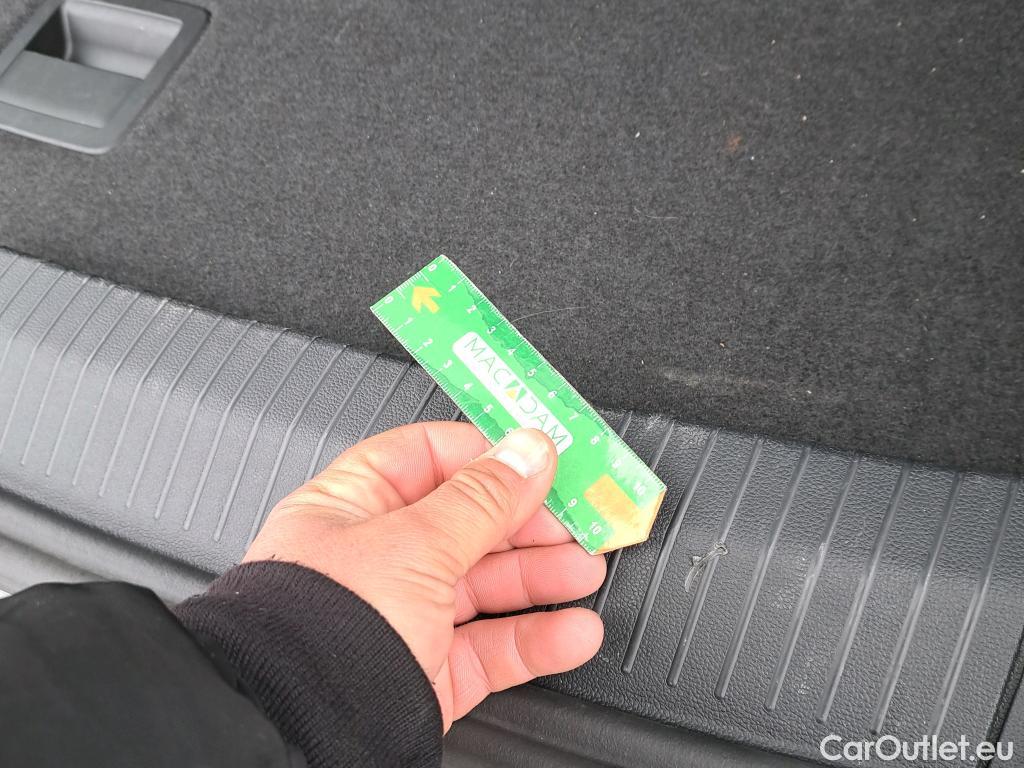  Volkswagen  T-ROC VOLKSWAGEN  / 2021 / 5P / todoterreno Life 1.0 TSI 81kW (110CV) (AC) #13