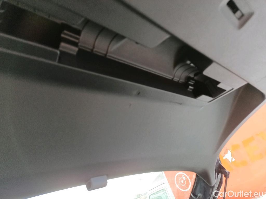  Volkswagen  T-CROSS VOLKSWAGEN  / 2018 / 5P / todoterreno Edition 1.0 TSI 70kW (95CV) #14