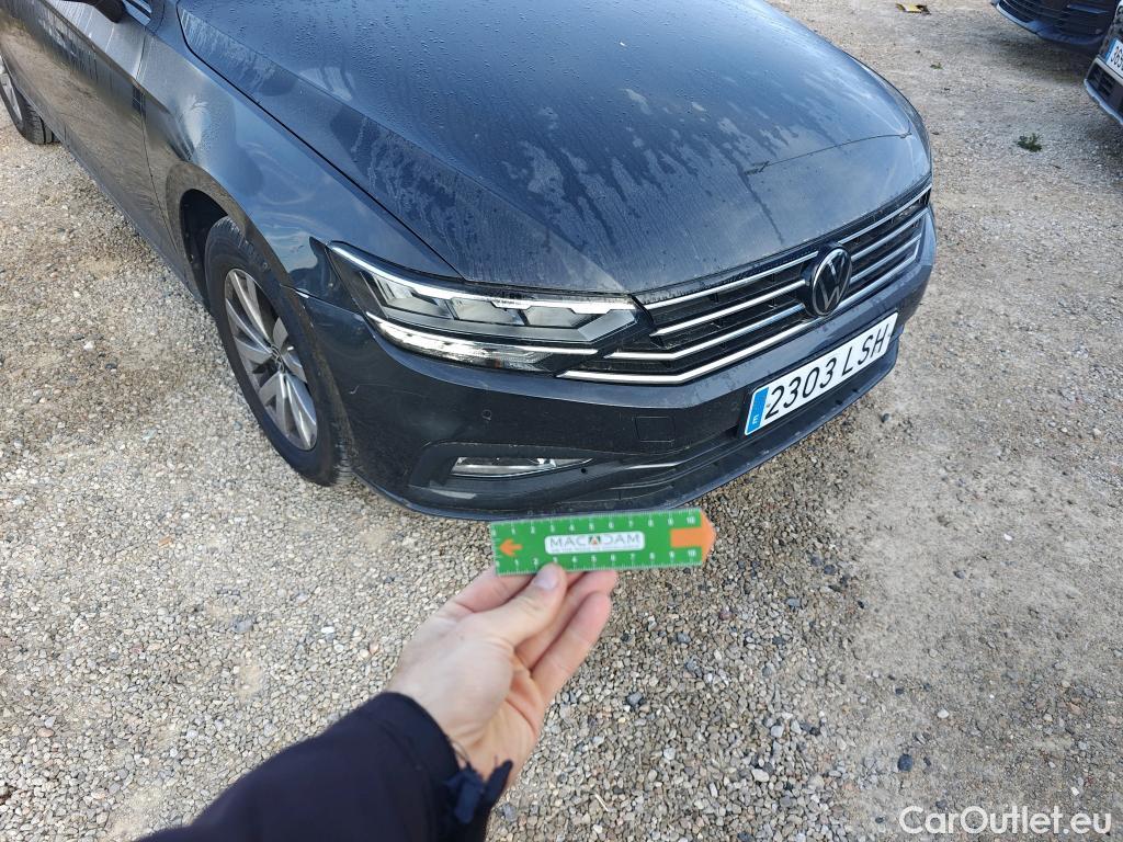  Volkswagen  Passat VOLKSWAGEN  / 2019 / 4P / sedán Business 2.0 TDI 90kW (122CV) DSG #9