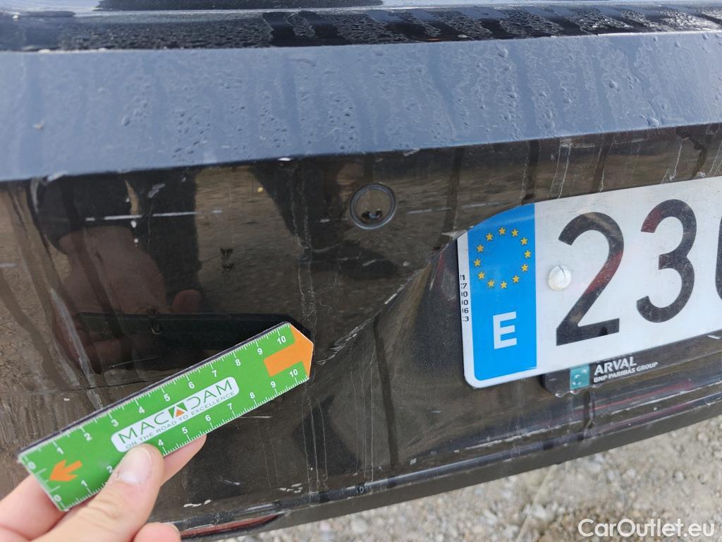  Volkswagen  Passat VOLKSWAGEN  / 2019 / 4P / sedán Business 2.0 TDI 90kW (122CV) DSG #23