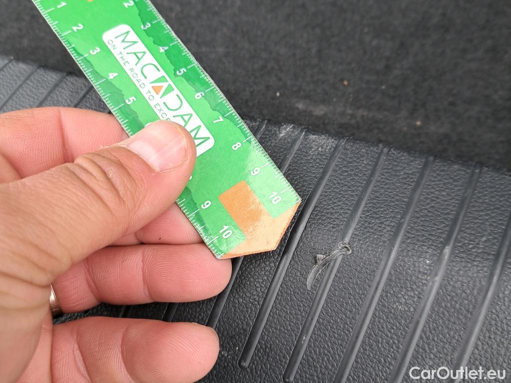  Volkswagen  T-ROC VOLKSWAGEN  / 2021 / 5P / todoterreno Life 1.0 TSI 81kW (110CV) (AC) #14