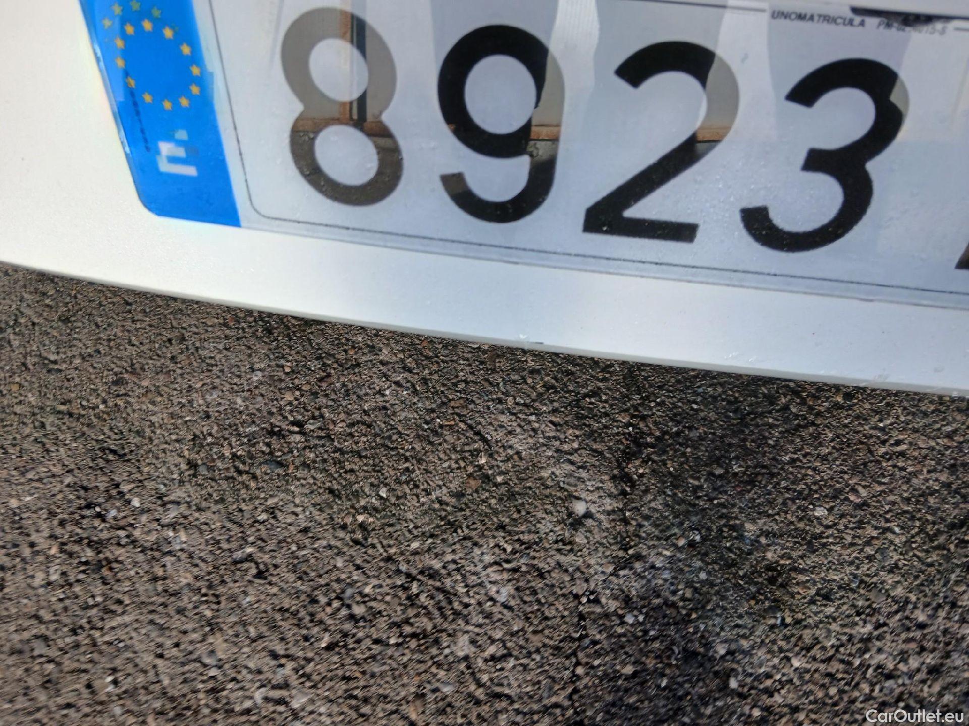  Land Rover  Discovery SEAT Nuevo León / 2020 / 5P / berlina con portón 2.0 TDI 85kW S&S Style Go (AC3) #10