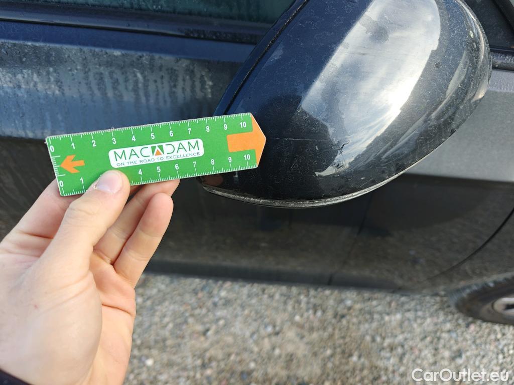  Volkswagen  Passat VOLKSWAGEN  / 2019 / 4P / sedán Business 2.0 TDI 90kW (122CV) DSG #50