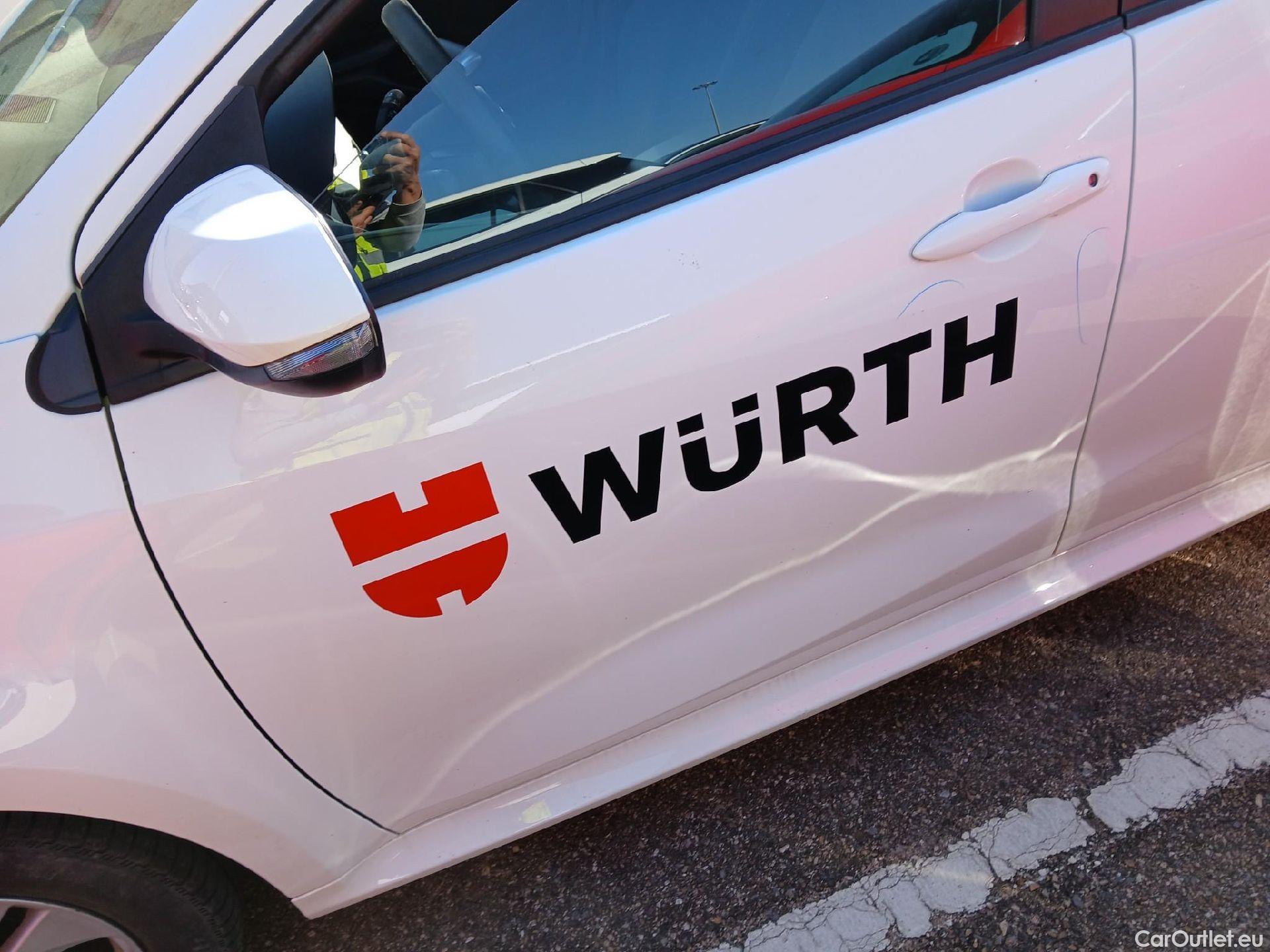  Toyota  Yaris TOYOTA  / 2020 / 5P / berlina con portón 1.5 120H Business Plus #7