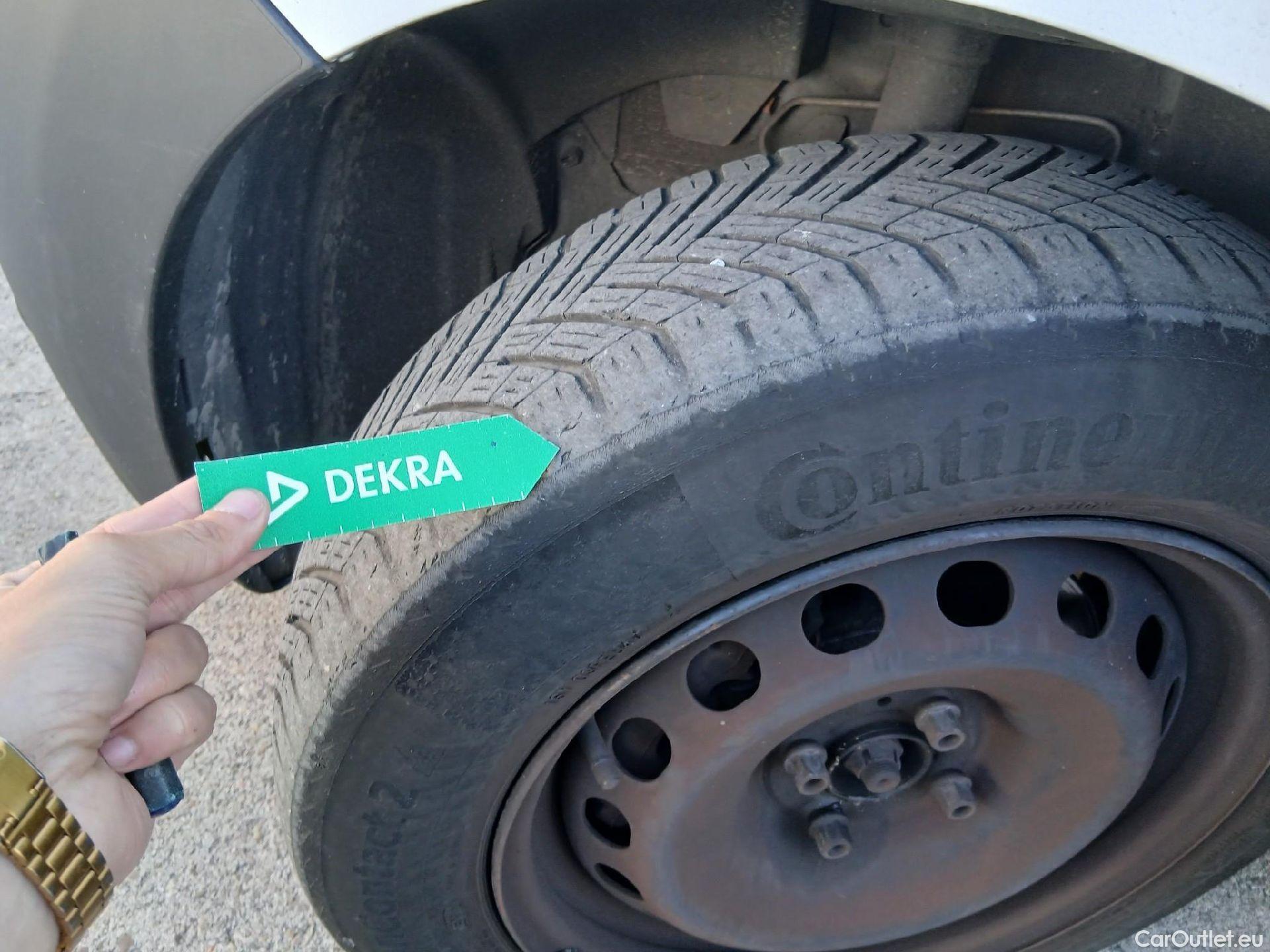  Dacia  Dokker DACIA  / 2013 / 4P / combi Essential 1.6 80kW (110CV) ECO-G N1 #11