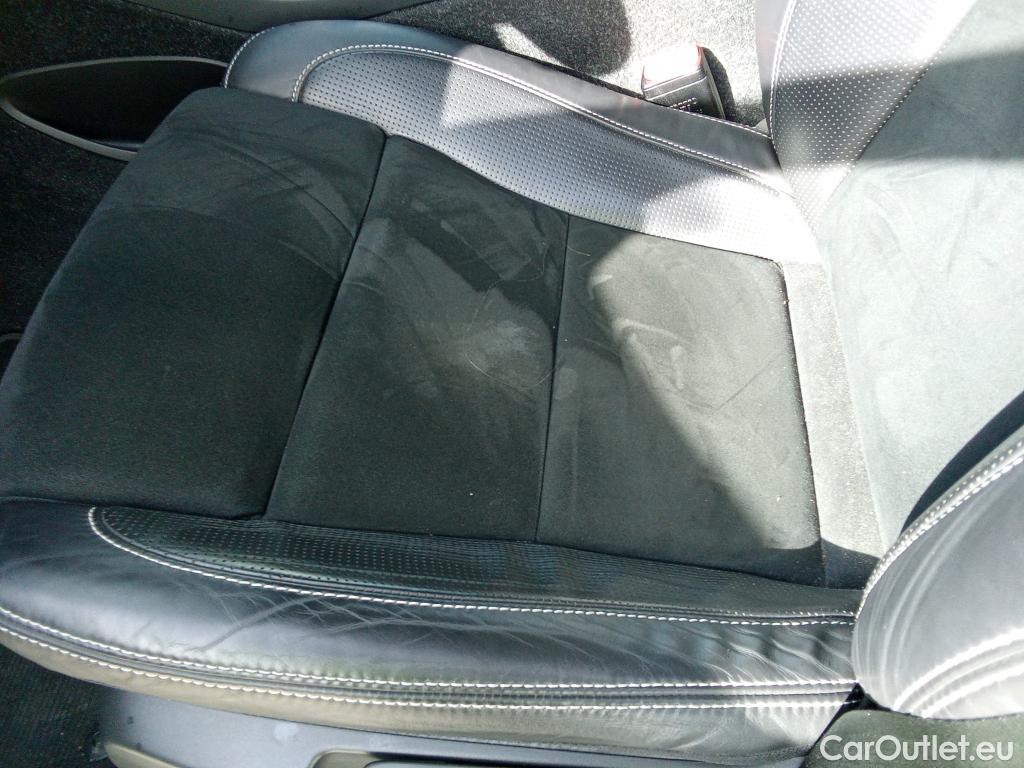  Volvo  XC 40 VOLVO XC40 / 2017 / 5P / todoterreno 1.5 T4 Twin Recharge R-Design Auto #28